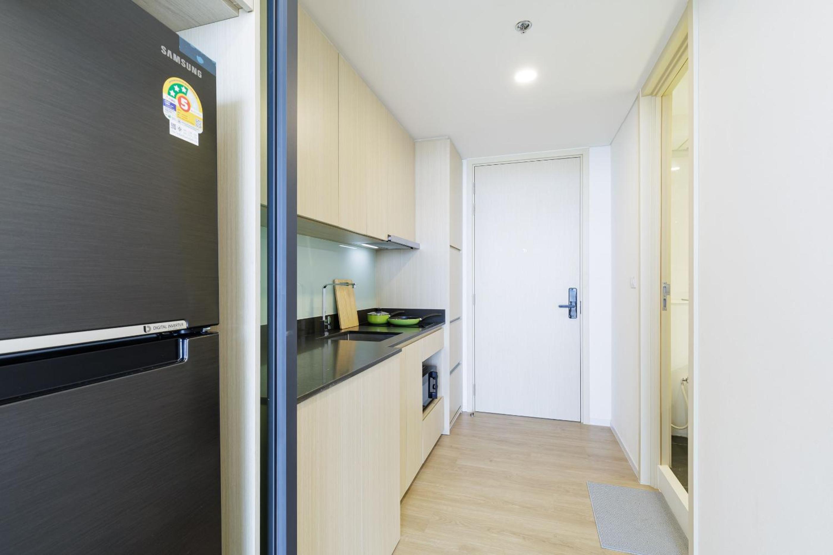 Loft Pool Superior Suite Near jodd Night Market 500mbps Wi-Fi Twin