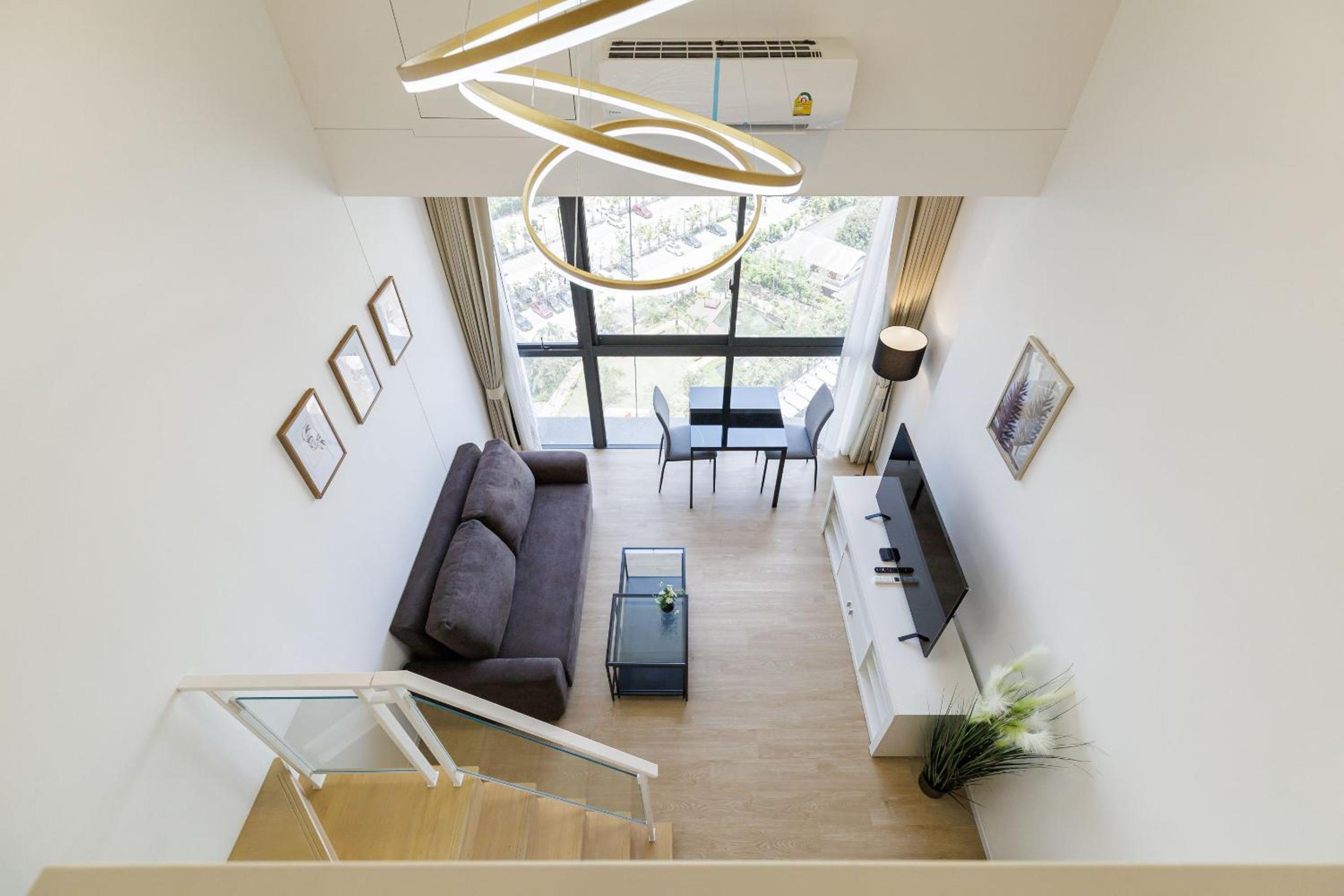 Loft Pool Superior Suite Near jodd Night Market 500mbps Wi-Fi Twin