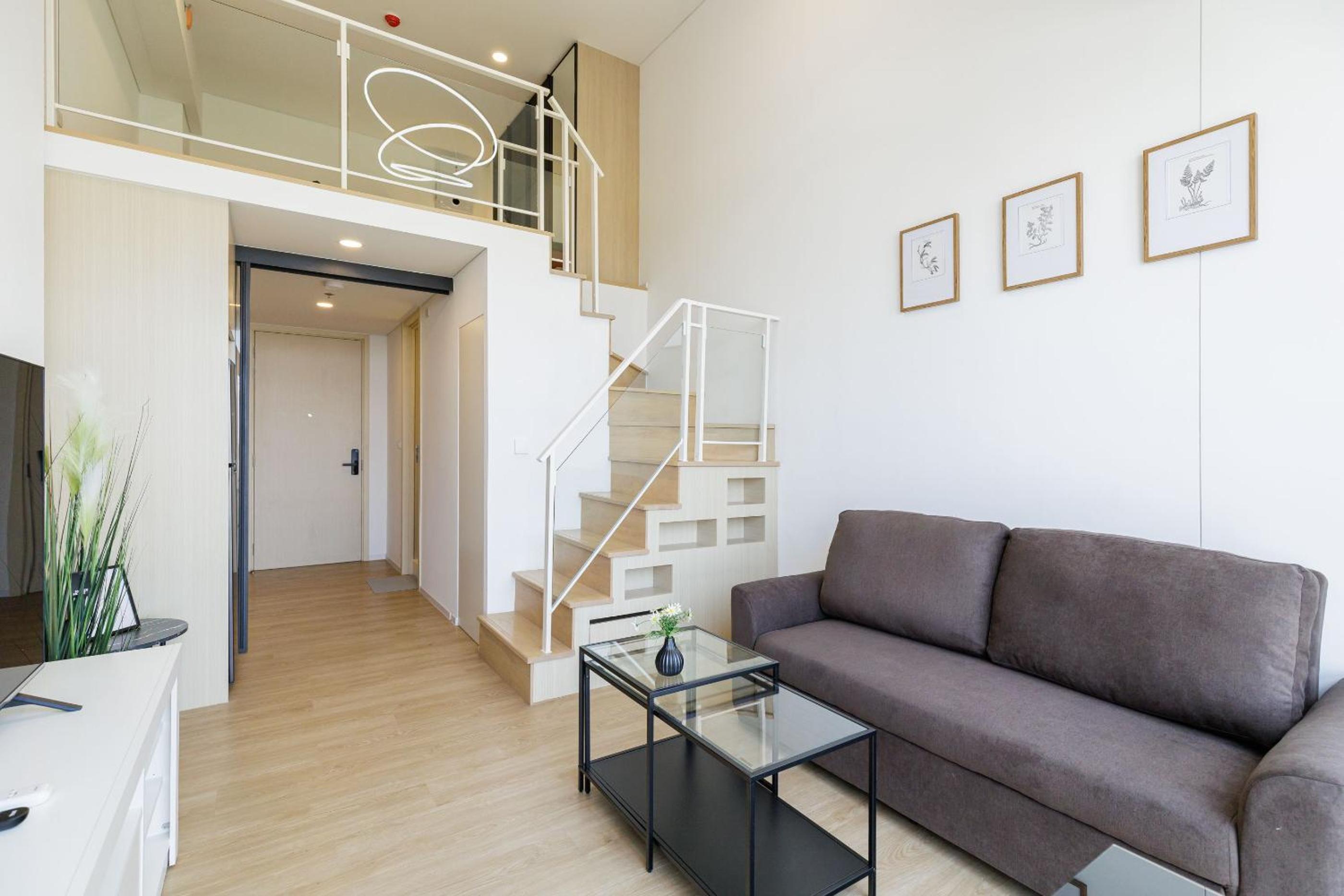 Loft Pool Superior Suite Near jodd Night Market 500mbps Wi-Fi Twin
