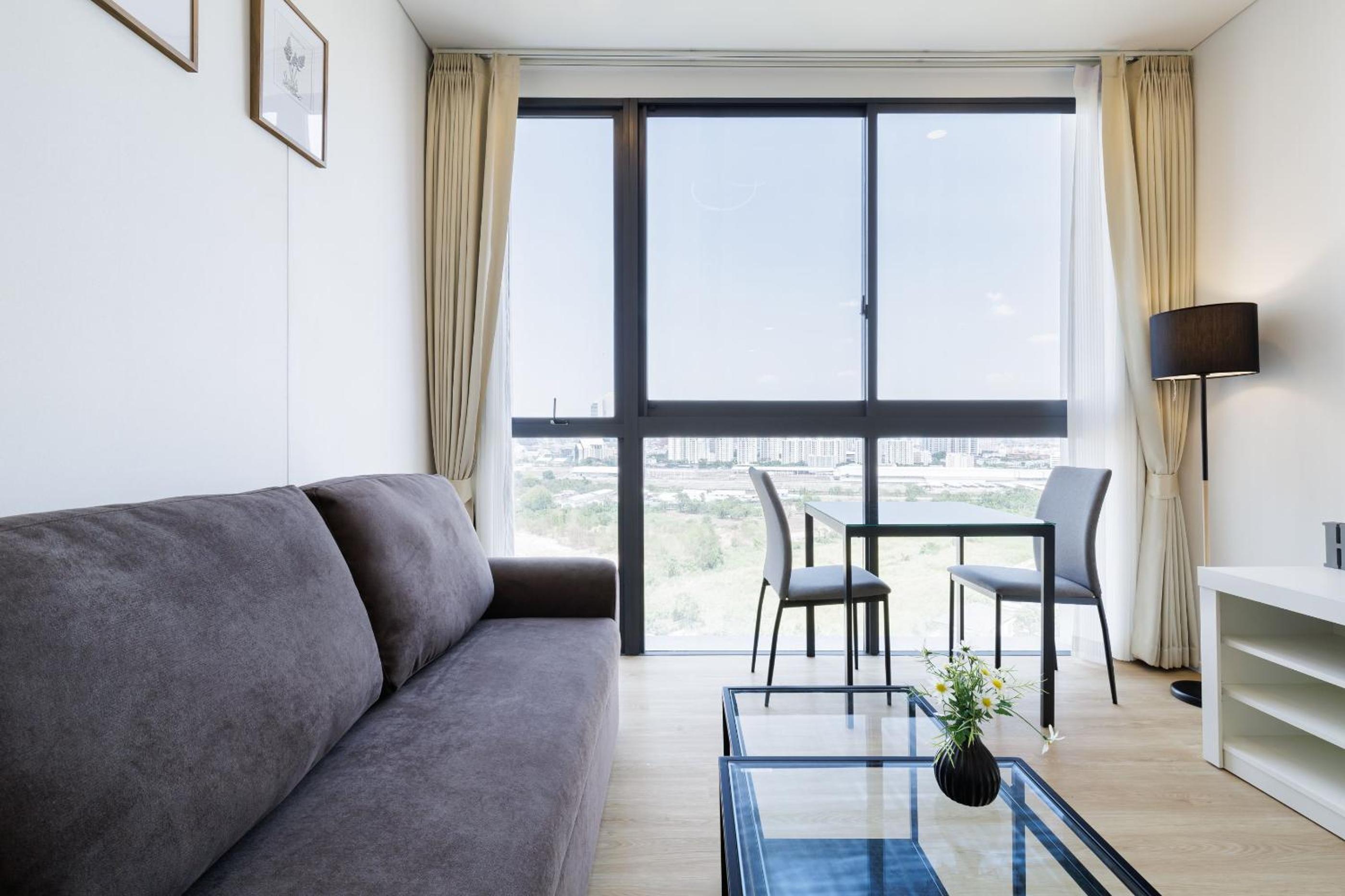 Loft Pool Superior Suite Near jodd Night Market 500mbps Wi-Fi Twin