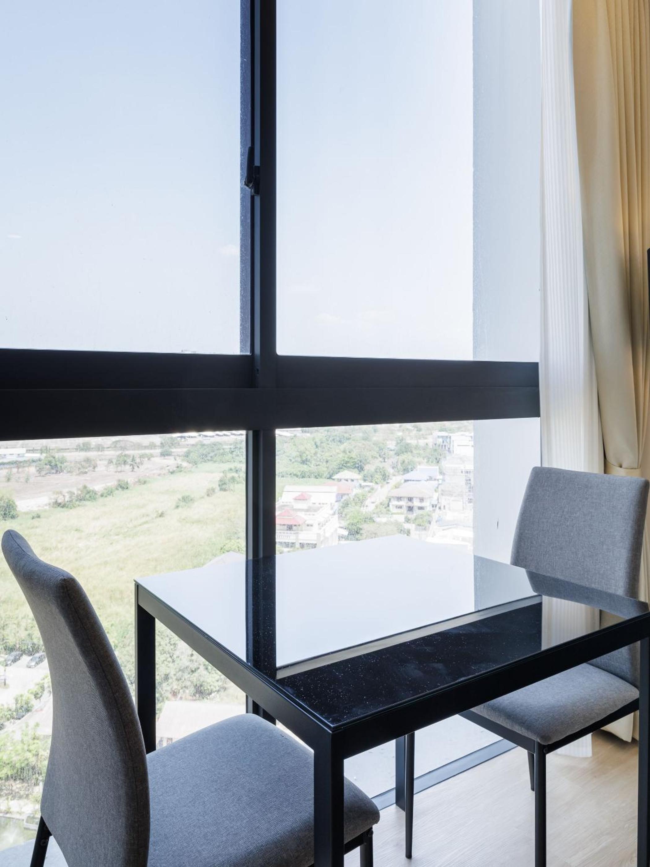 Loft Pool Superior Suite Near jodd Night Market 500mbps Wi-Fi Twin