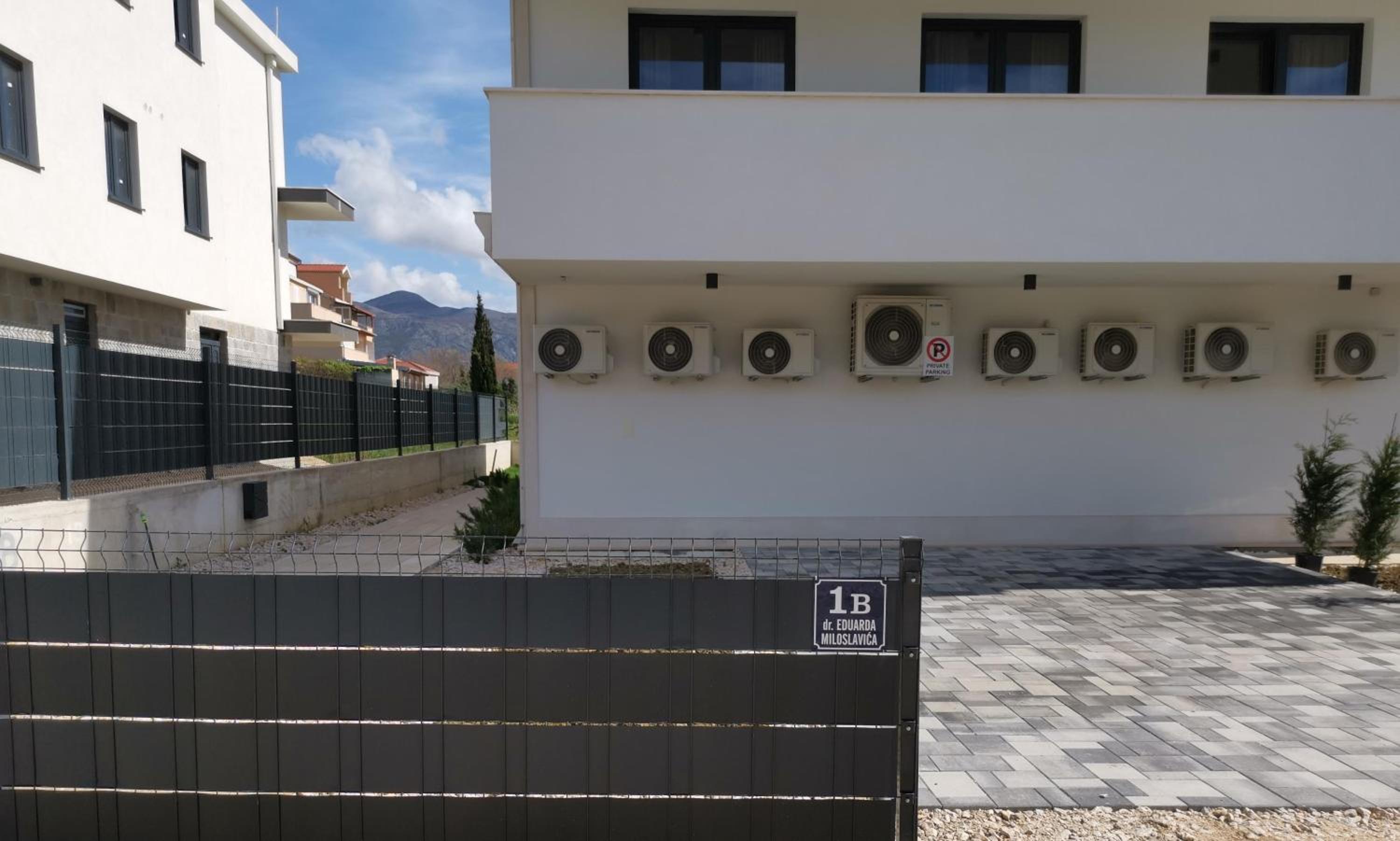 ''Bjonda'' Big Family Apt - 3 bedroom - 2 large balconies view 5