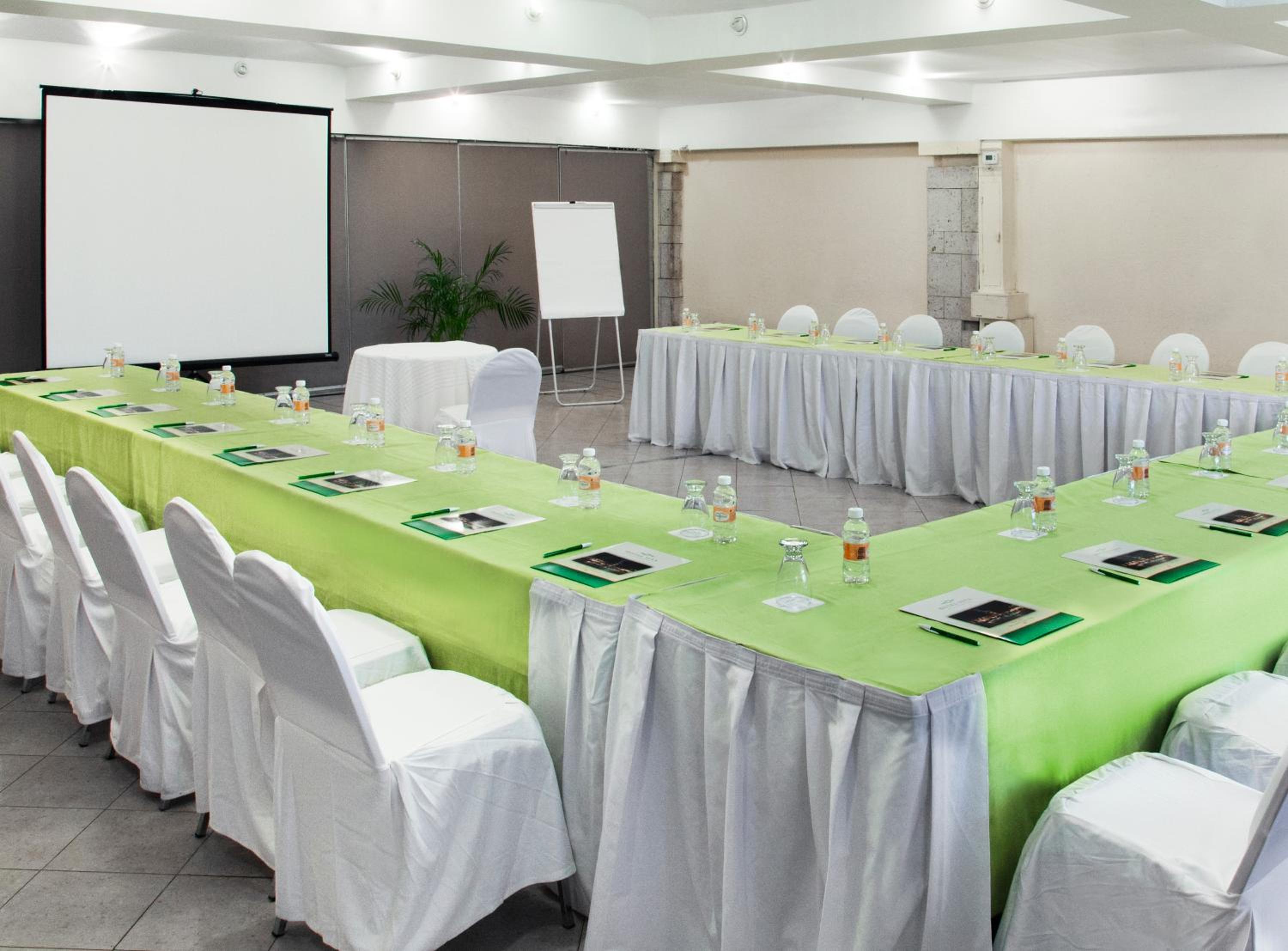 Villahermosa Vacations - Hotel Viva Villahermosa - Property Image 1
