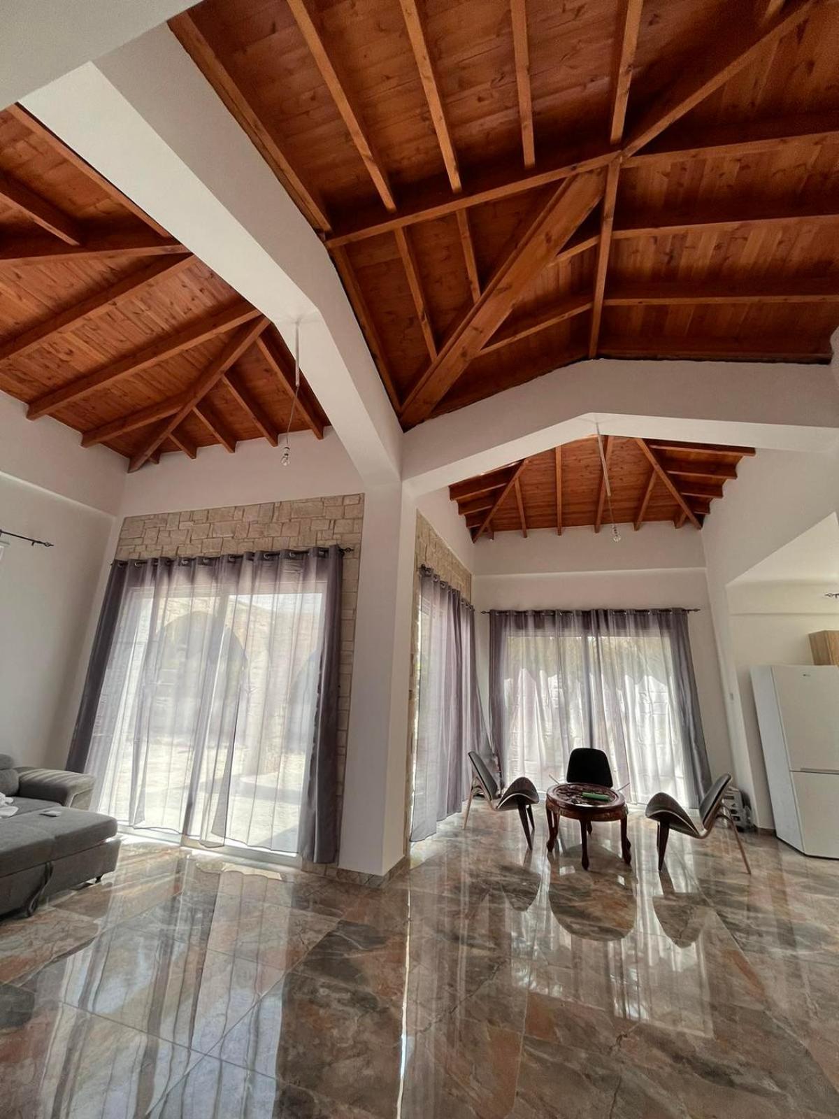QUEEN EVRIDIKI & VILLA PANORAMA
