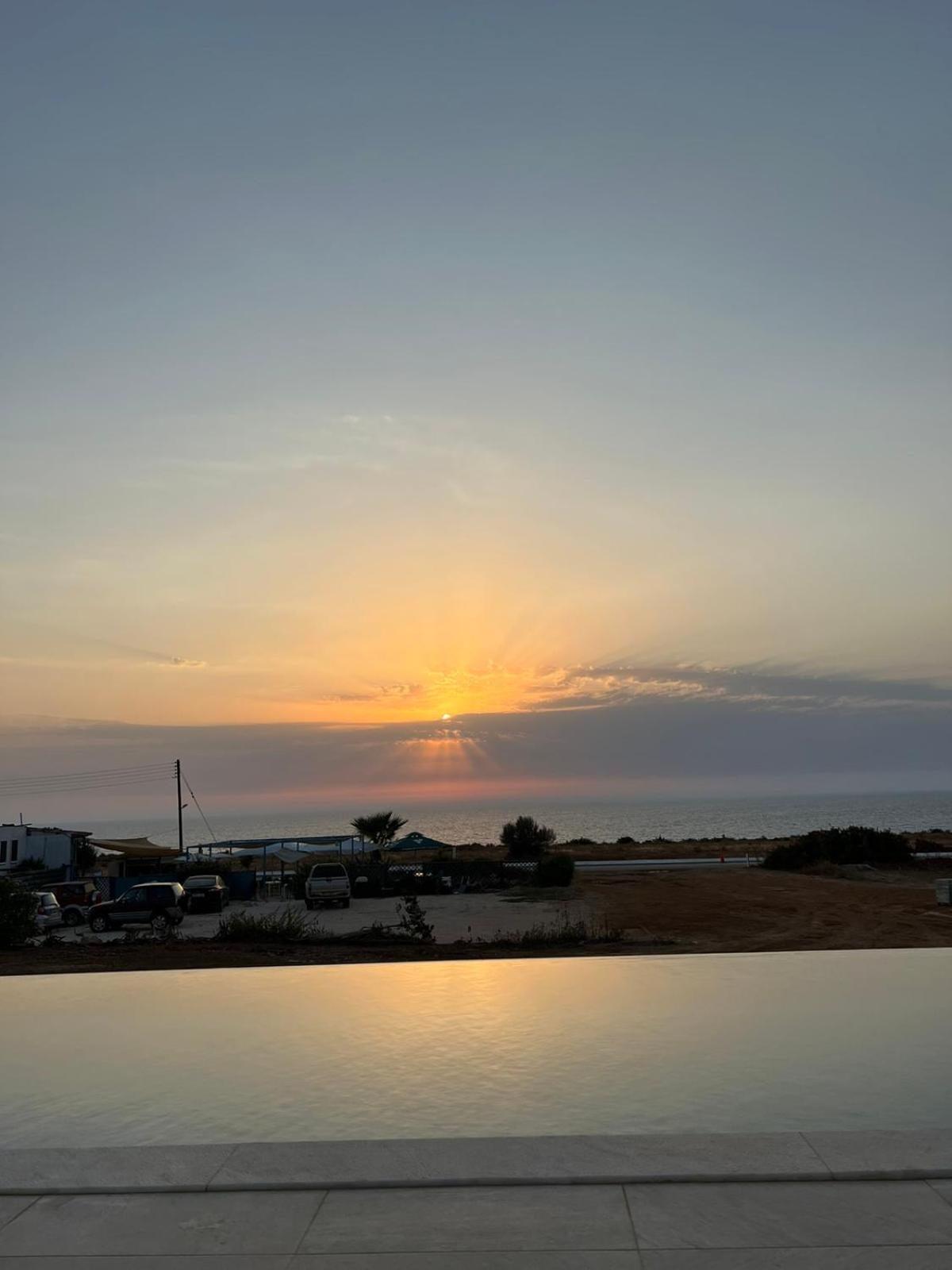 QUEEN EVRIDIKI & VILLA PANORAMA
