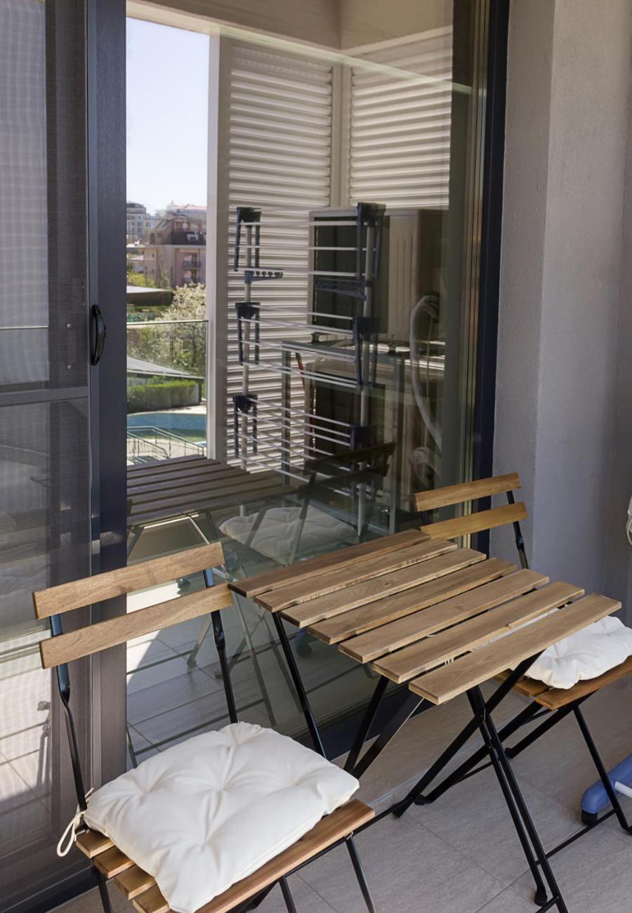 Sunny 1BD Flat in St Constantine & Helena Complex by Flat Mаnаger