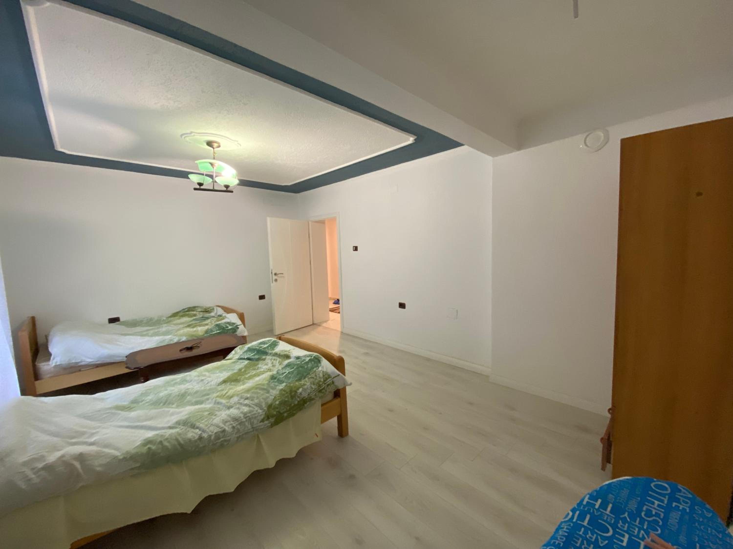 Apartament me qera 2+1
