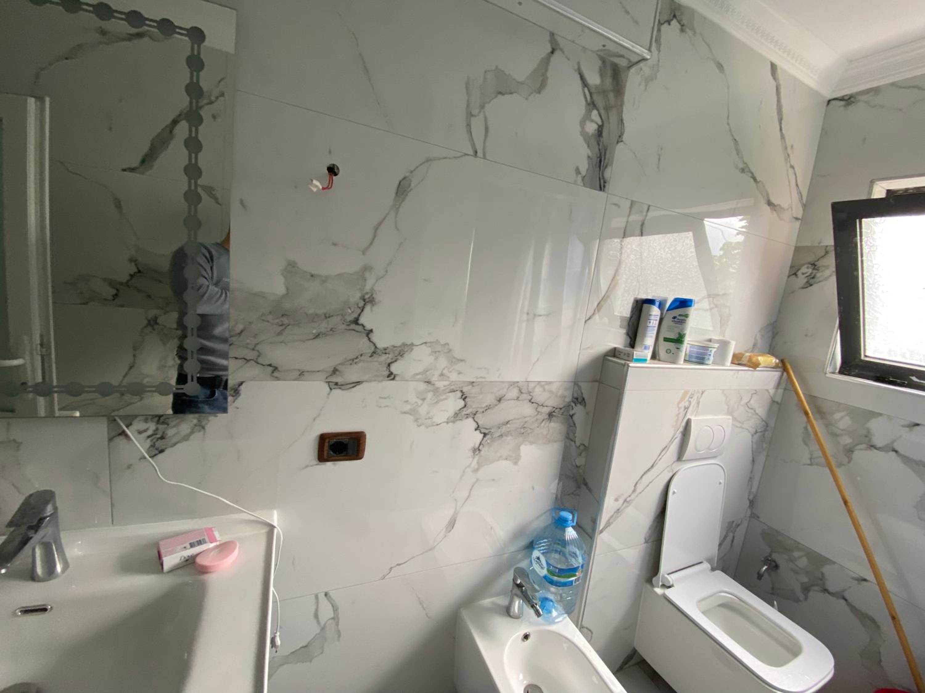 Apartament me qera 2+1