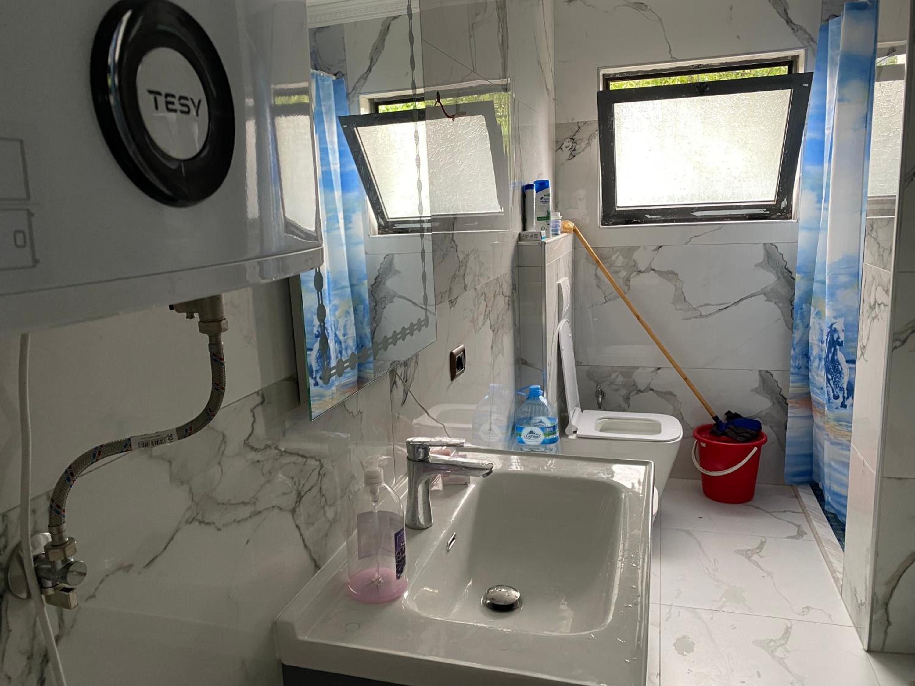 Apartament me qera 2+1