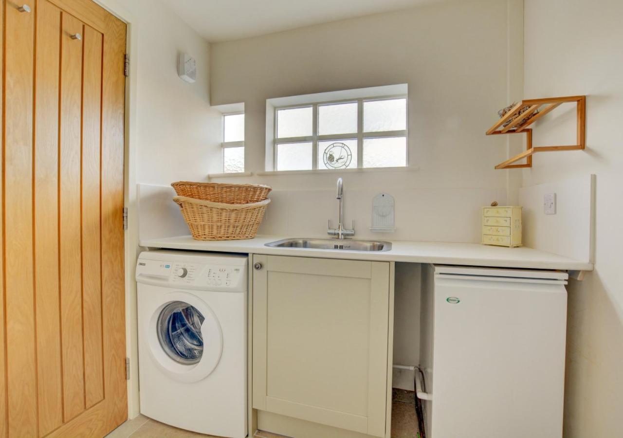 4 Bed in Salthouse oc-1824