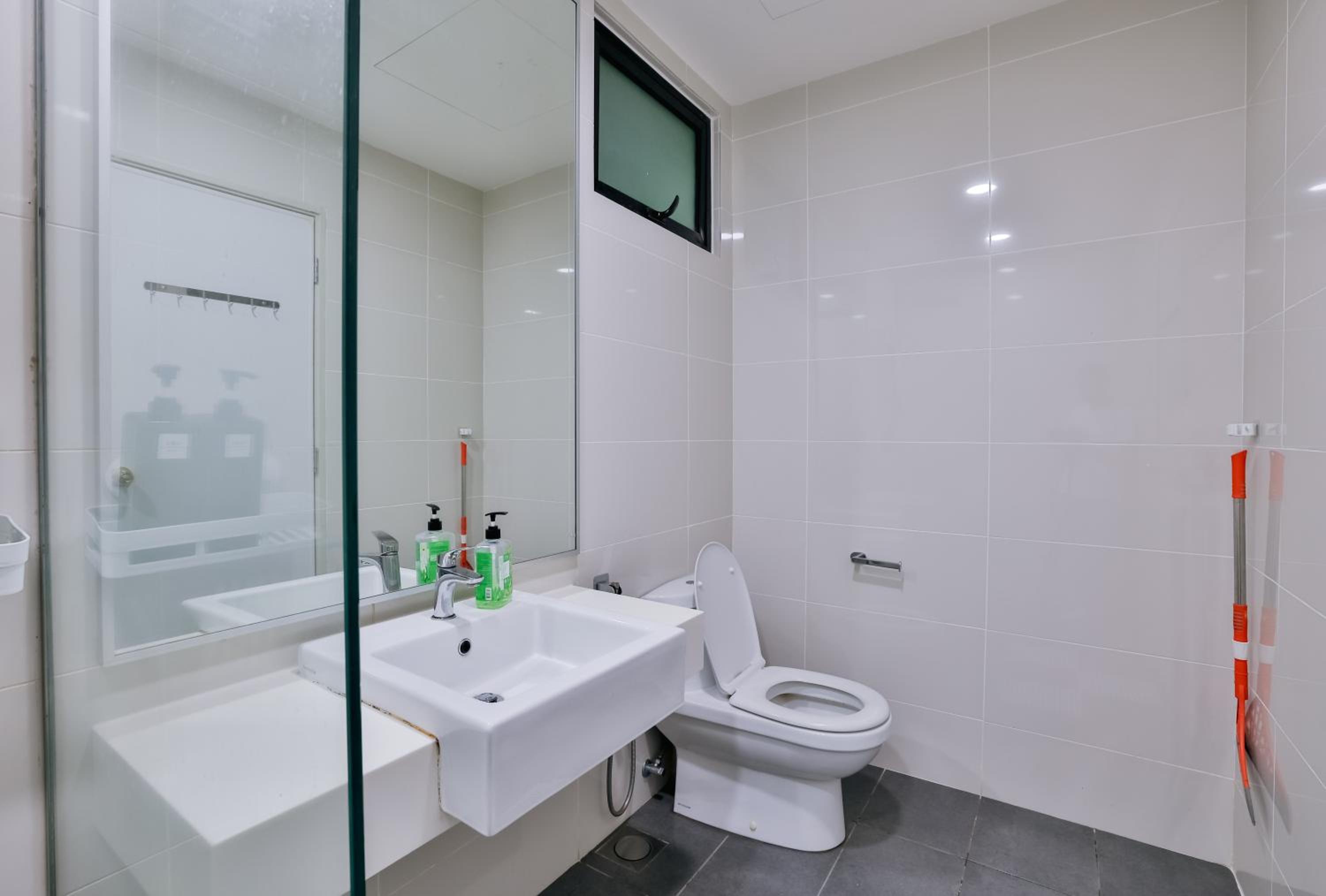 Midvalley Southkey Mosaic 2BR Suite Homestay by Jfive