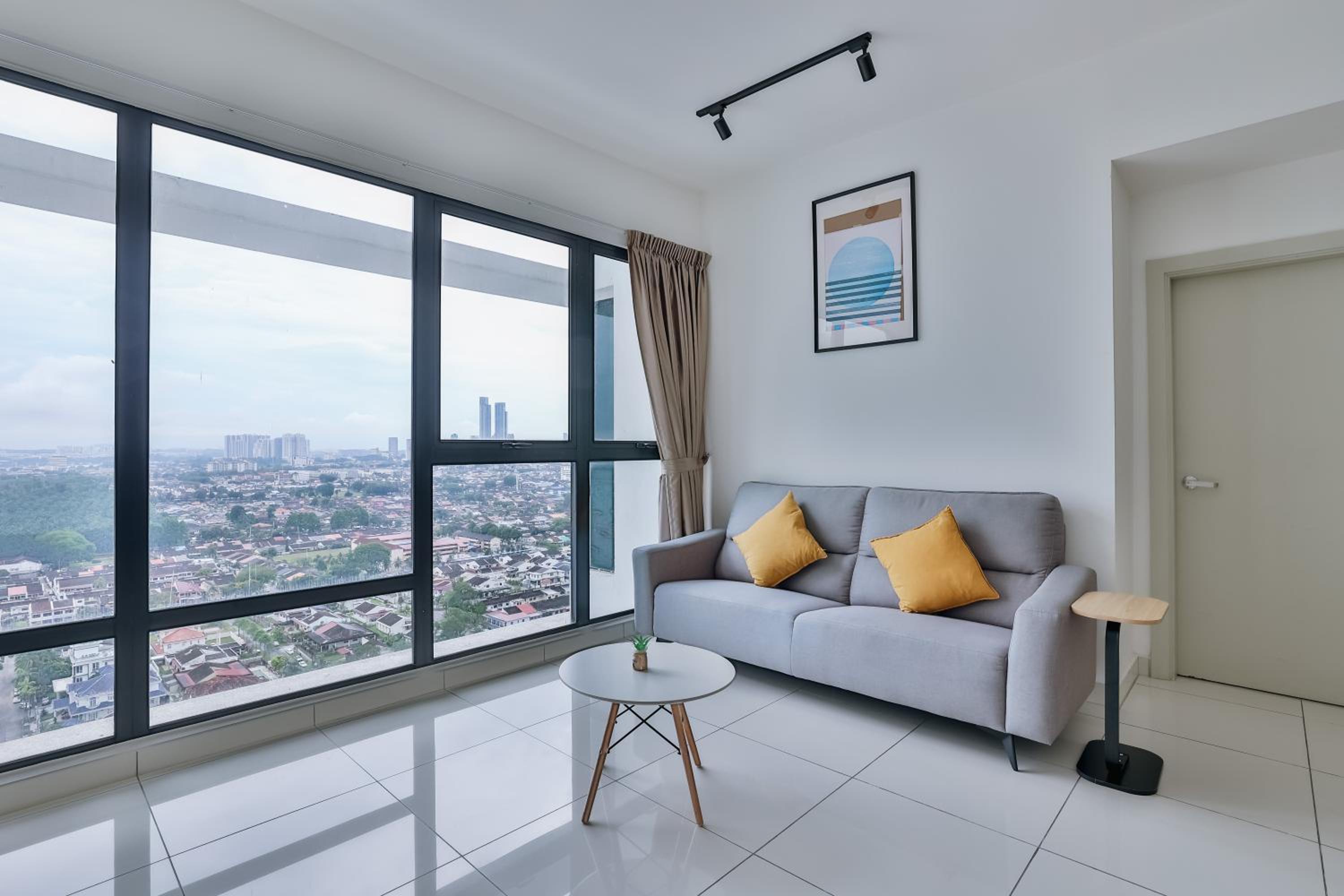 Midvalley Southkey Mosaic 2BR Suite Homestay by Jfive