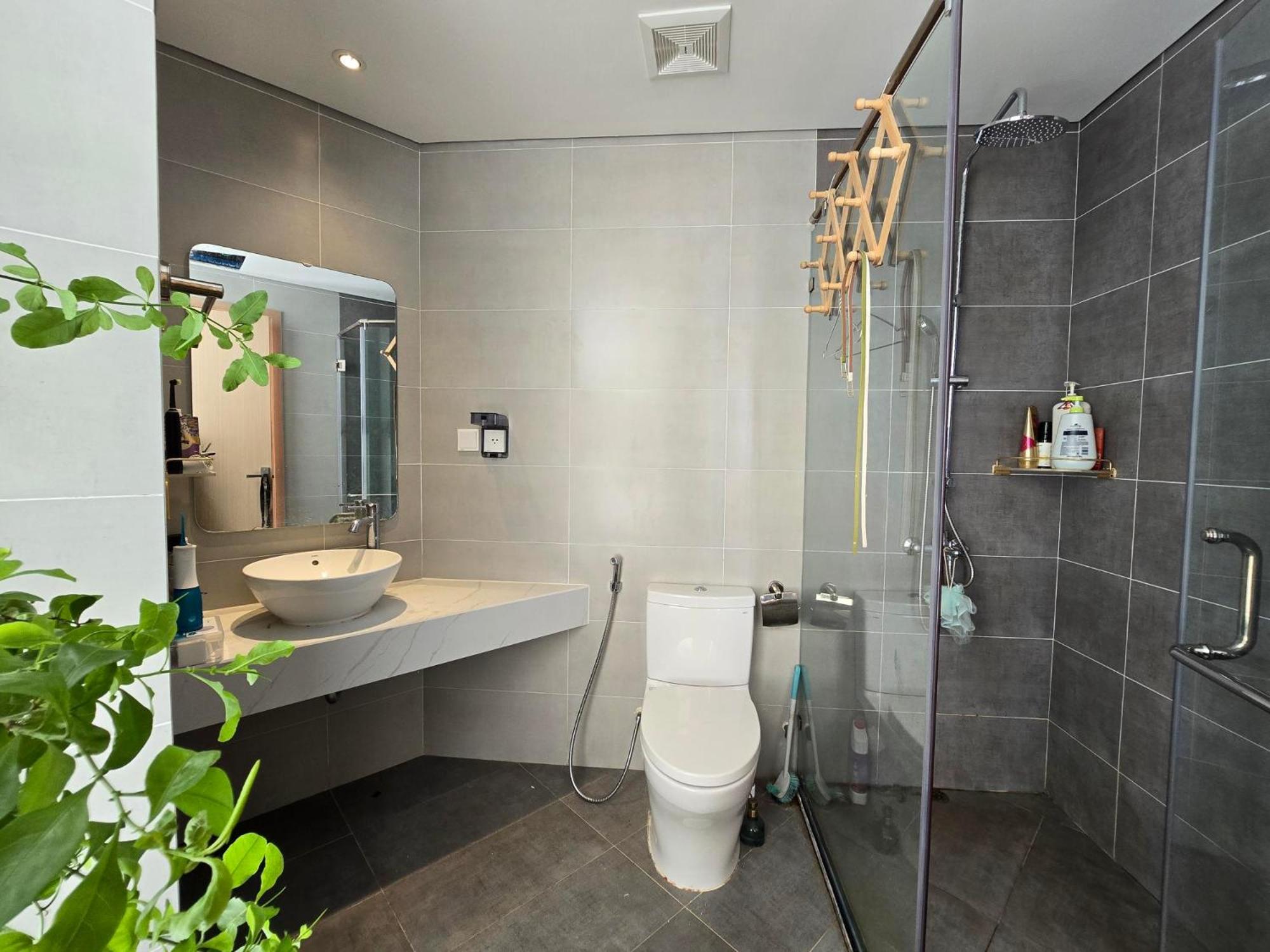 Trinity - private room with lakeview