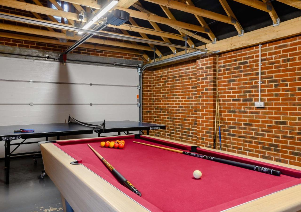 4 Bed in Holt oc-y27156 view 2