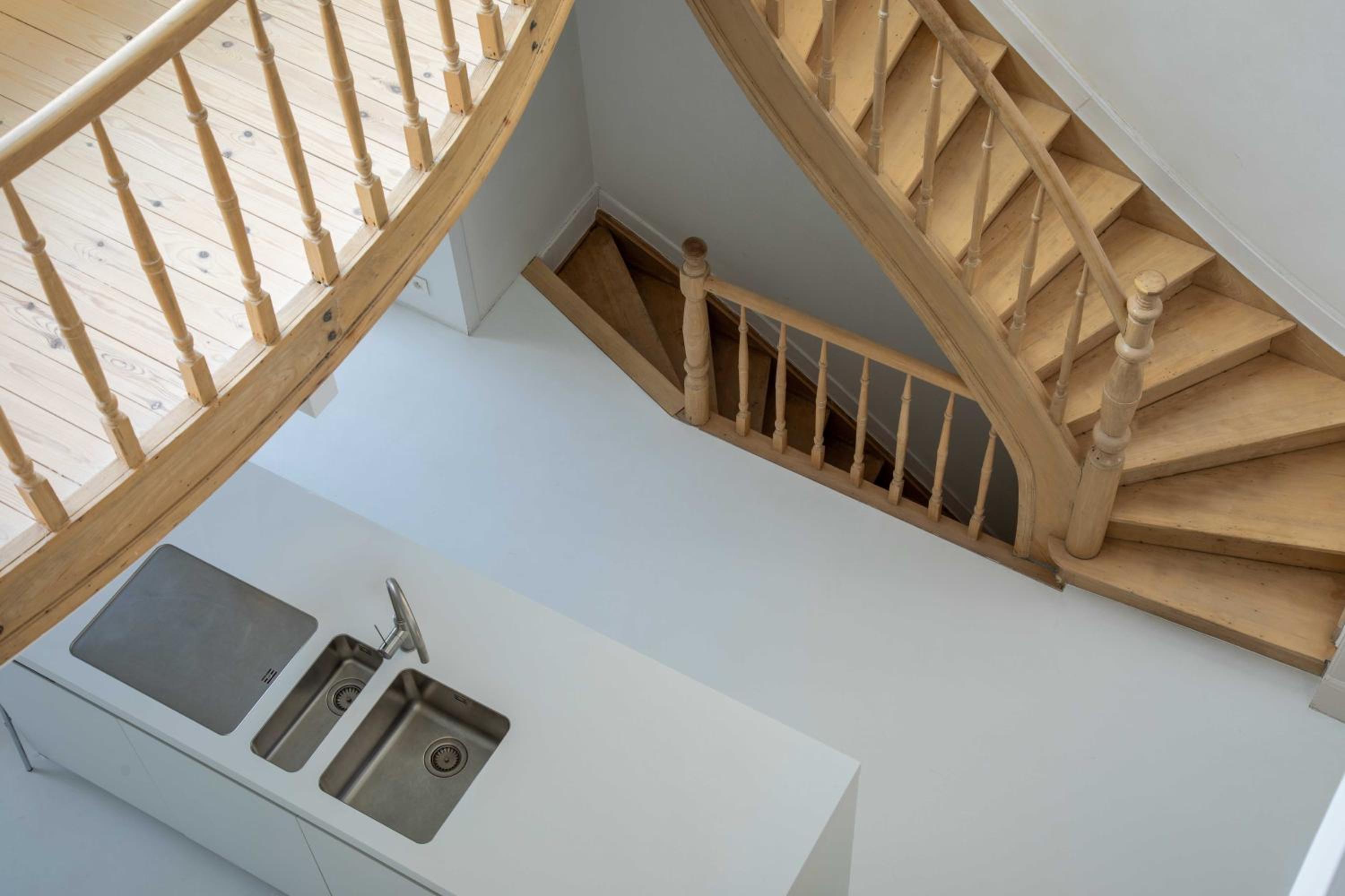 Spacious Belle Epoque House with free parking