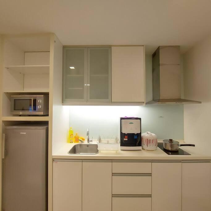 KLCC Suites 78 6Pax Free 1 Parking
