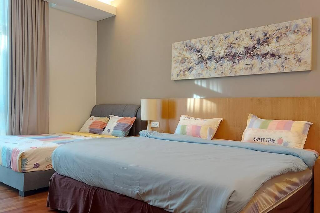 KLCC Suites 78 6Pax Free 1 Parking