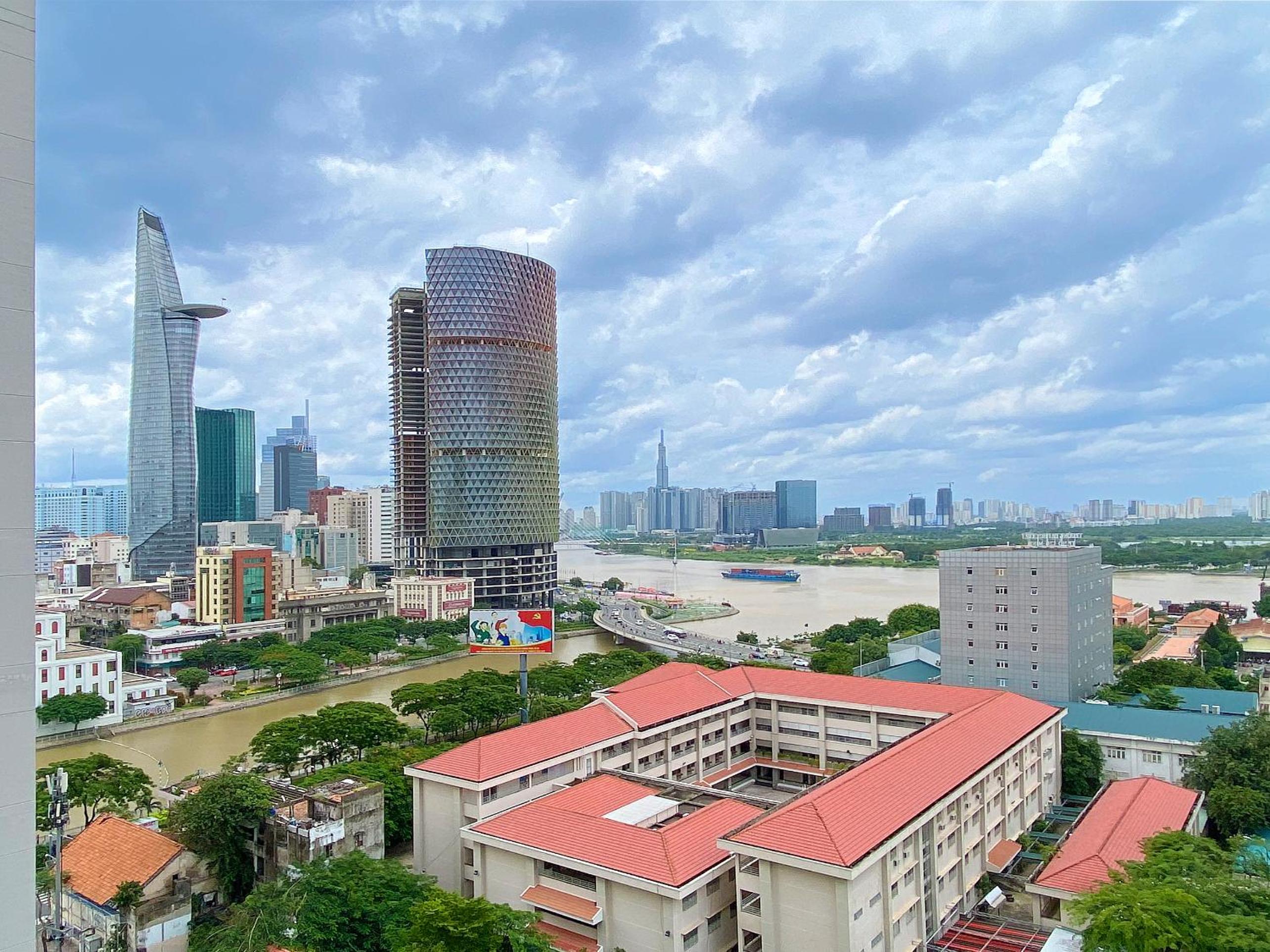 SaigonRoyal- District 4 Luxury Best Choosing