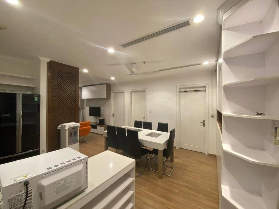 Modern 2 bedroom apartment in central of Hanoi