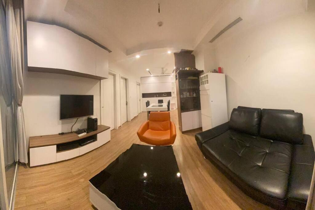 Modern 2 bedroom apartment in central of Hanoi