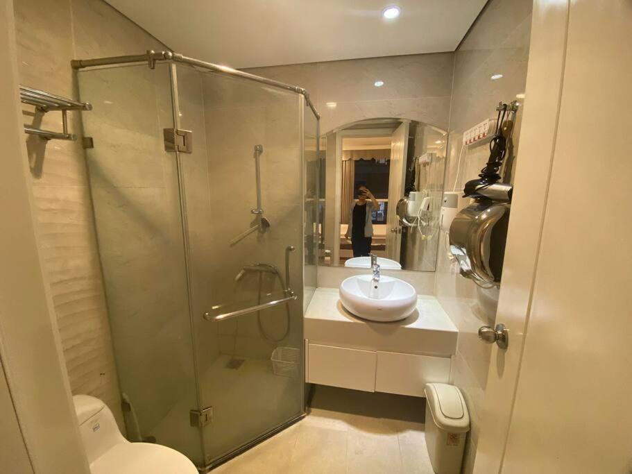 Modern 2 bedroom apartment in central of Hanoi