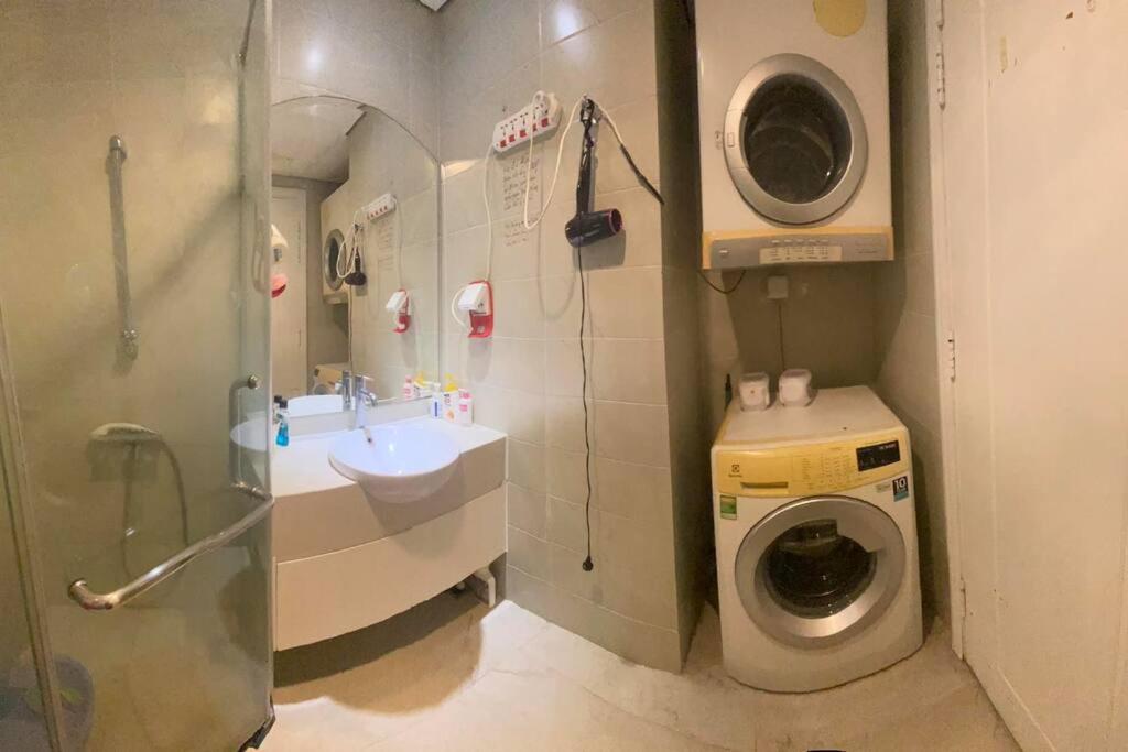 Modern 2 bedroom apartment in central of Hanoi