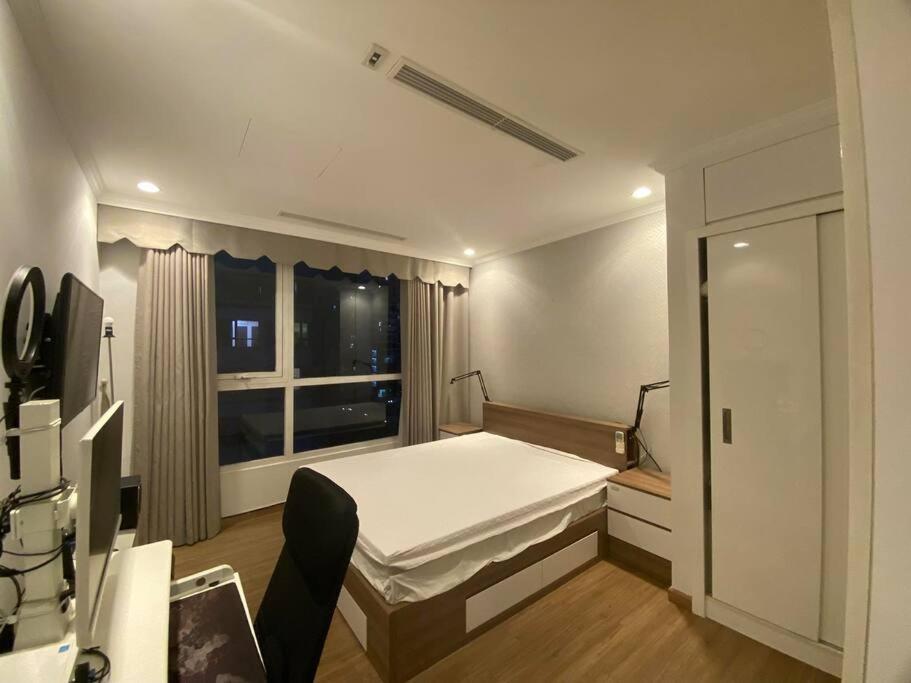 Modern 2 bedroom apartment in central of Hanoi