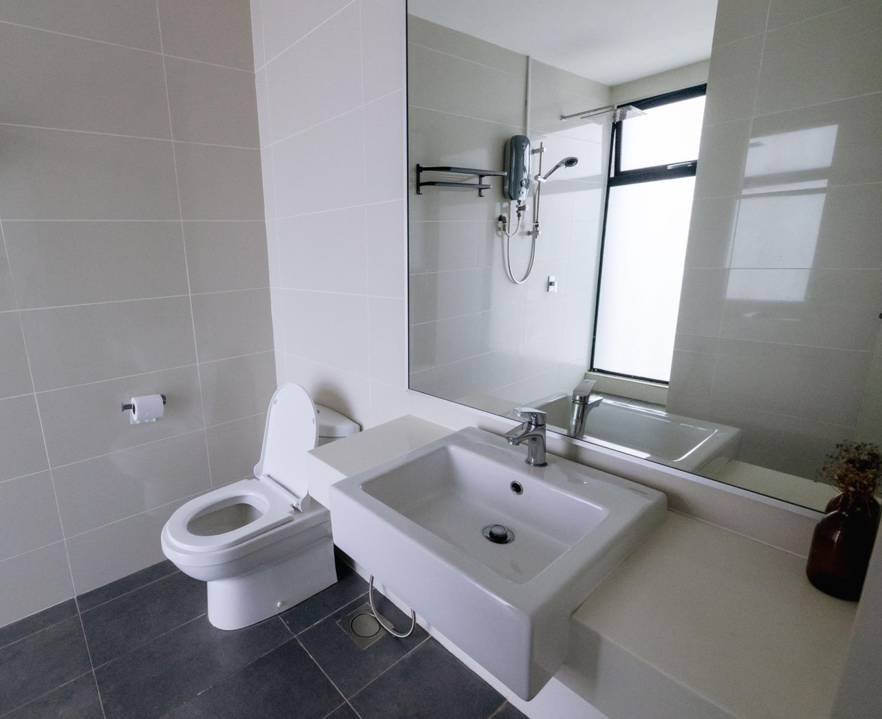 Comfortable 2BR Mosaic Mid Valley Southkey 5-6 Pax