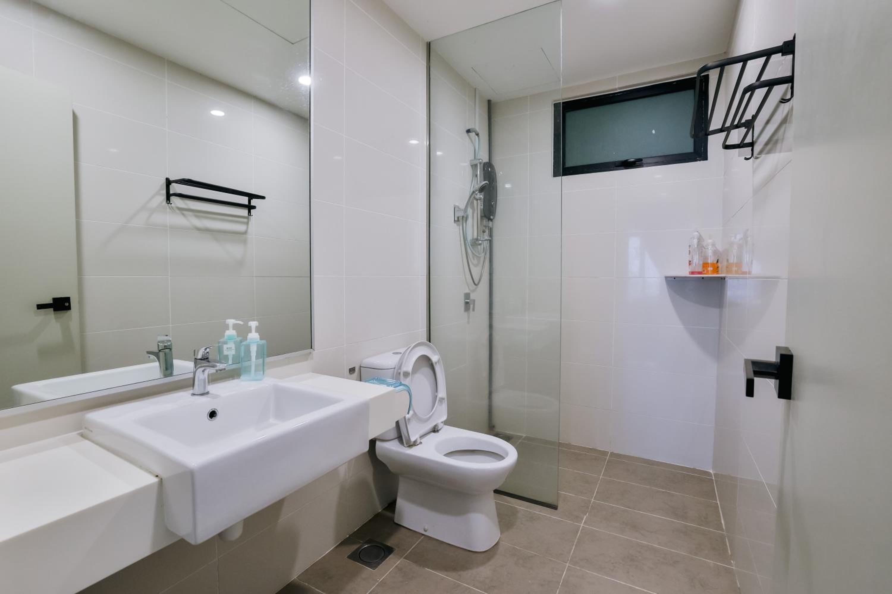 Comfortable 2BR Mosaic Mid Valley Southkey 5-6 Pax