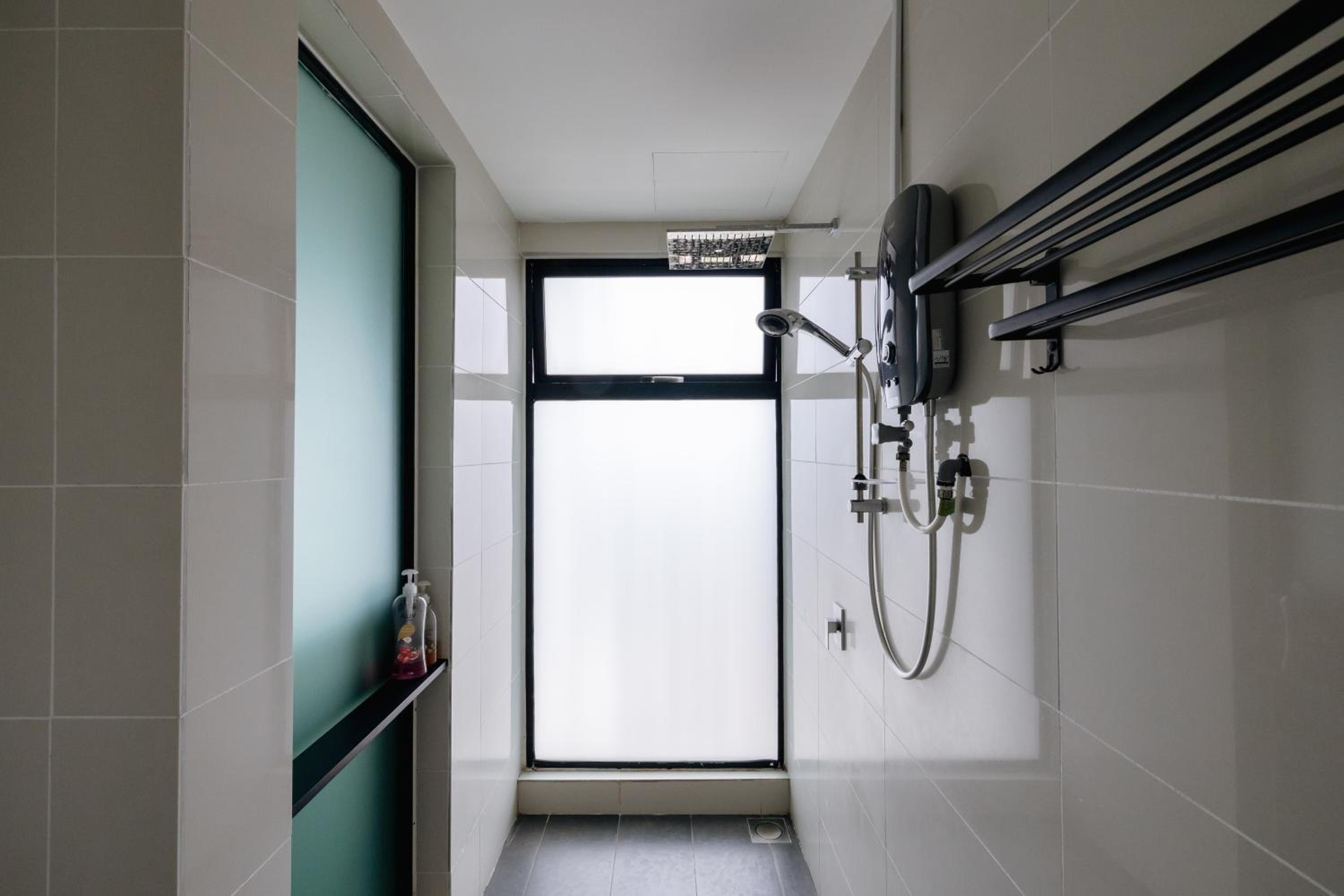 Comfortable 2BR Mosaic Mid Valley Southkey 5-6 Pax