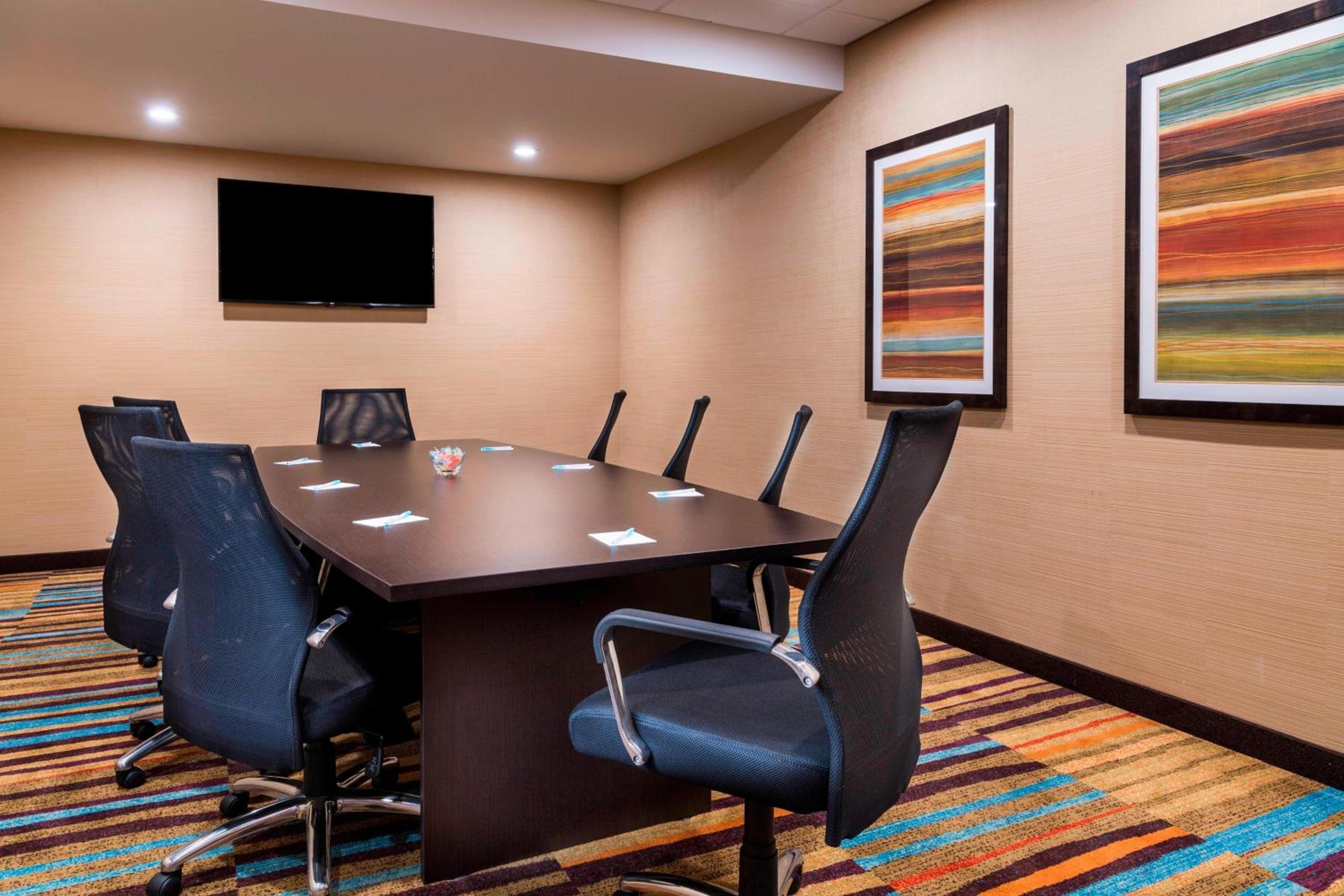 Fairfield Inn  Suites by Marriott Dallas Waxahachie - Property Image 2