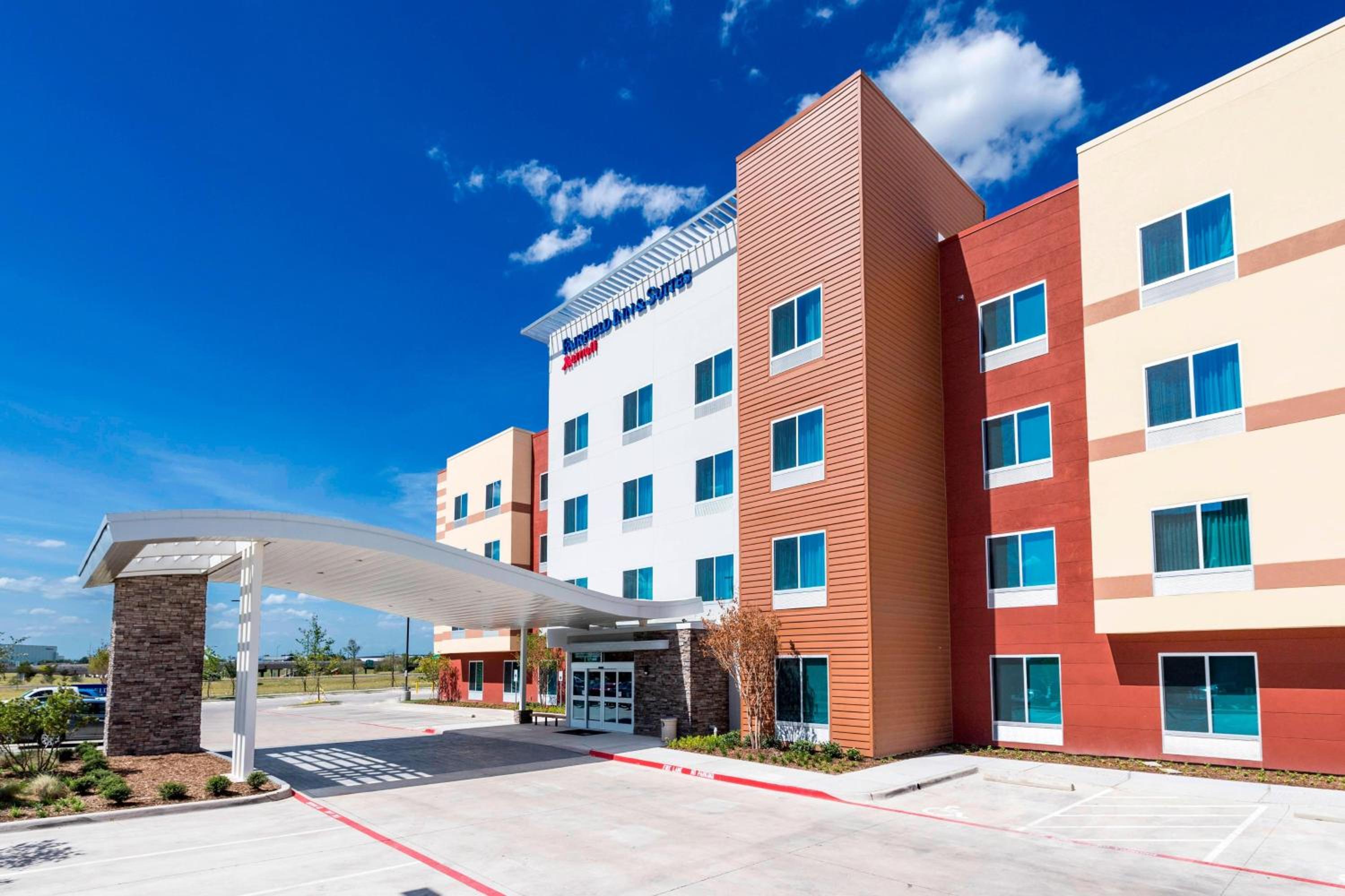 Dallas Vacations - Fairfield Inn  Suites by Marriott Dallas Waxahachie - Property Image 3