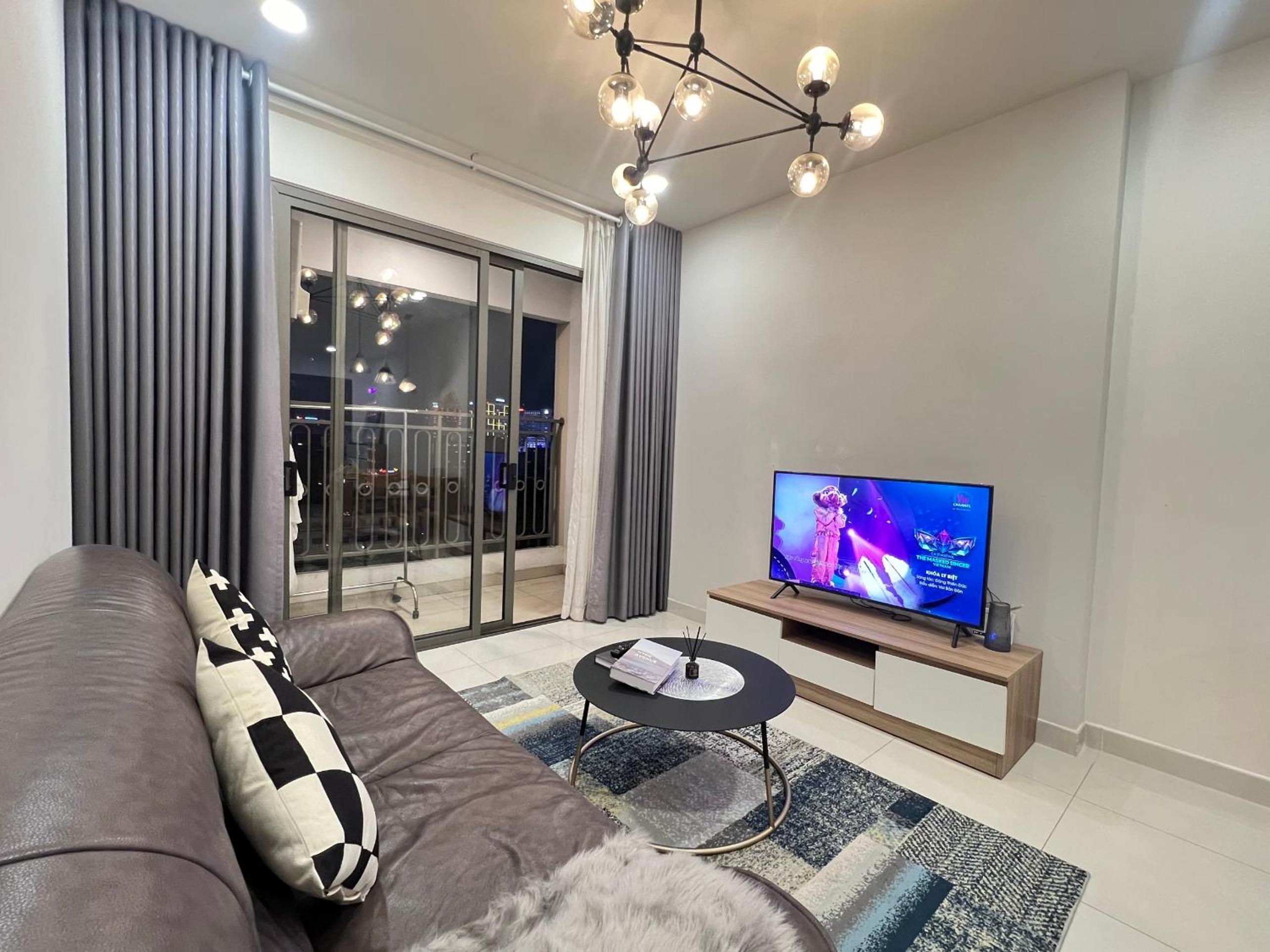 Highend SaigonRoyal 2BR 2WC CityView near BenThanh