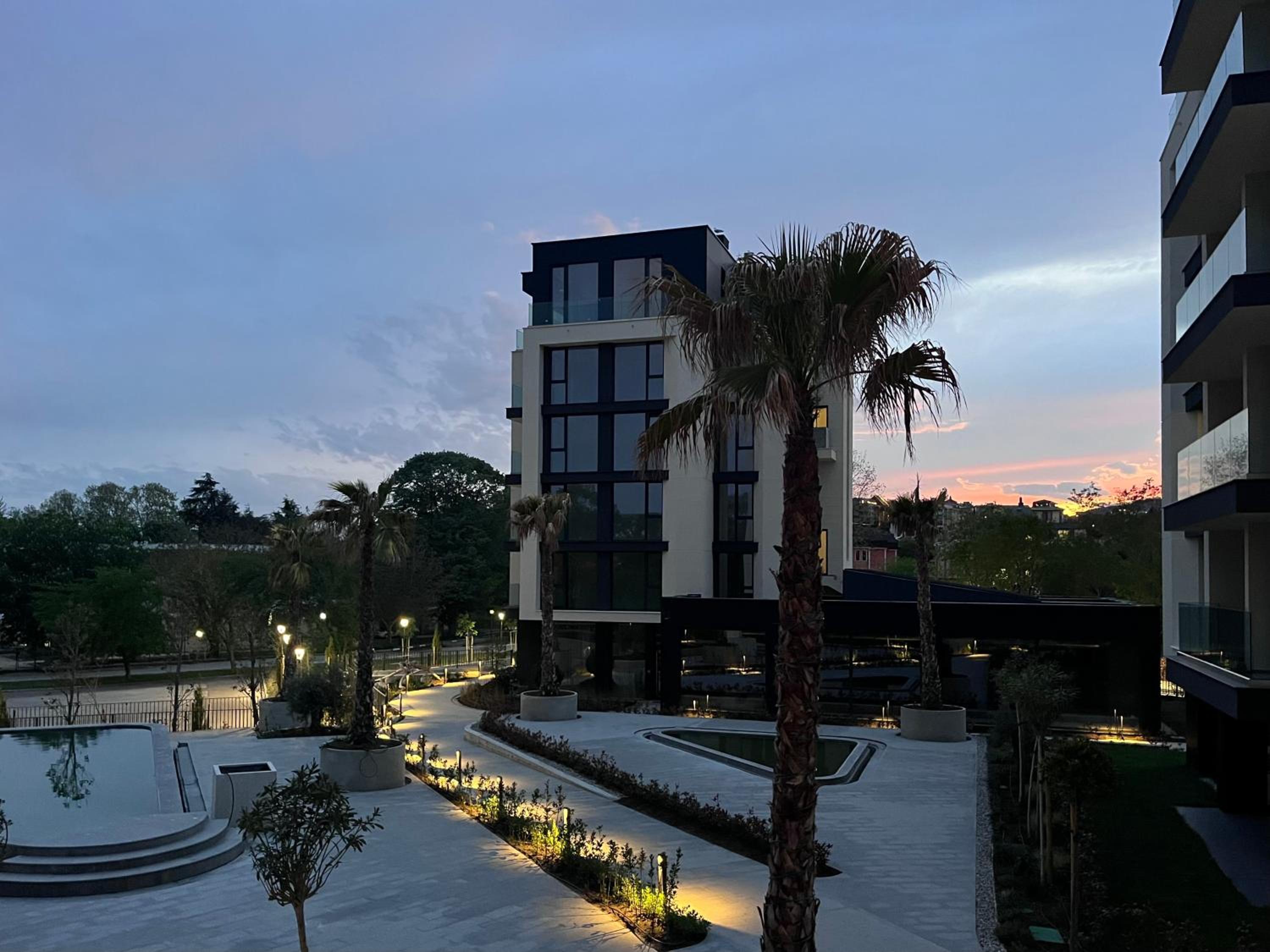 EXCLUSIVE St Constantine Suites