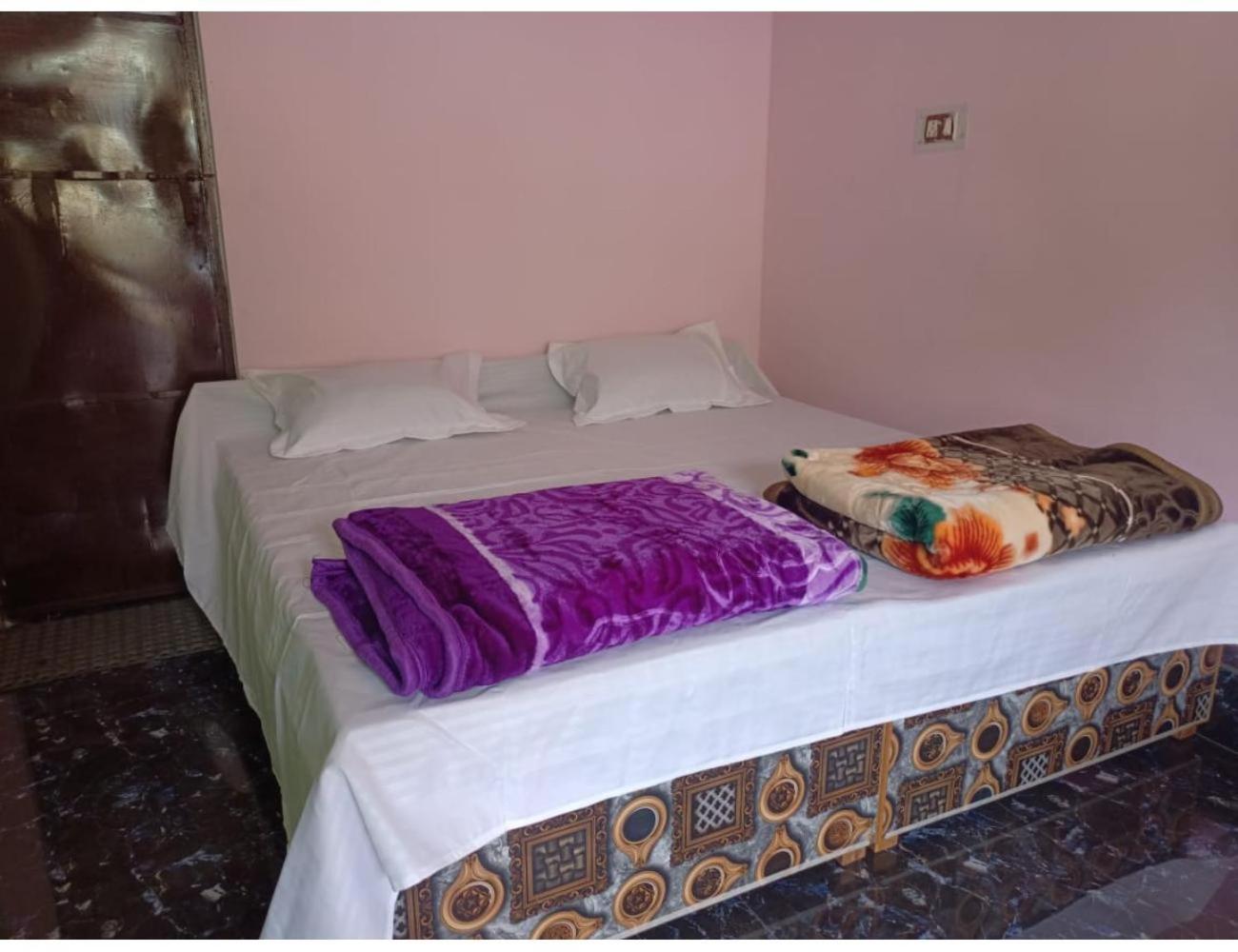 Ashu tourist lodge, Guptkashi view 2