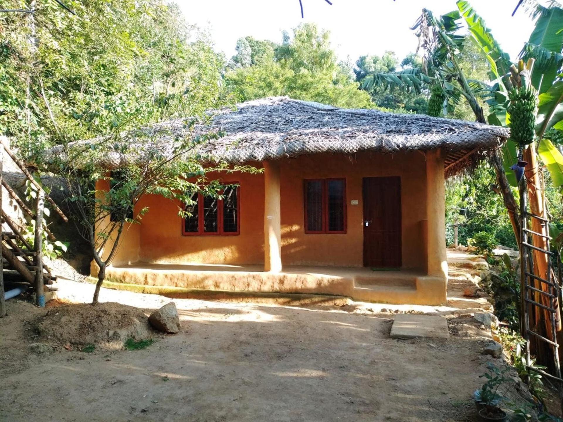 Cosmic Mud House Kanthalloor