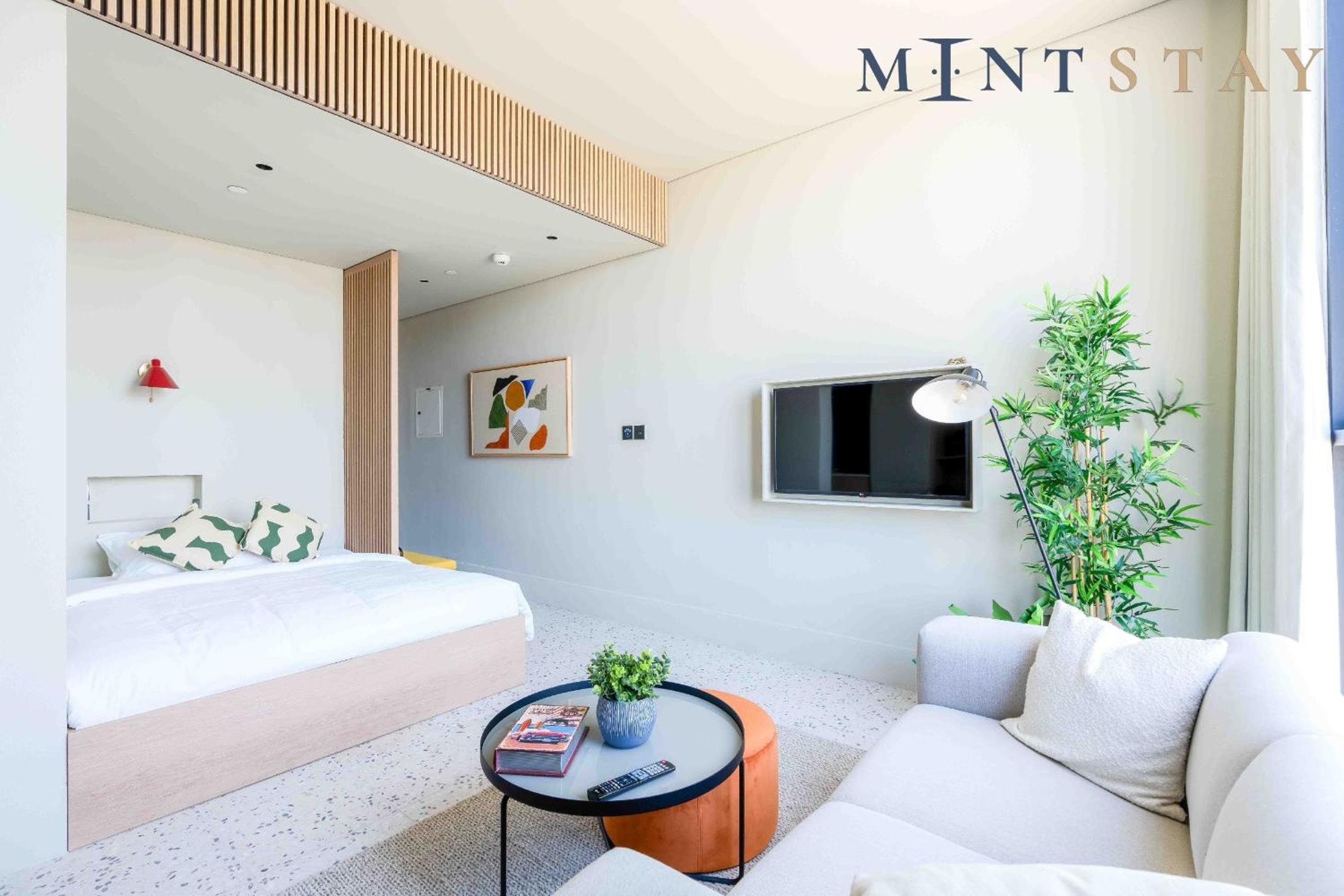 Upside Living, Burj Khalifa View, Business Bay - Mint Stay