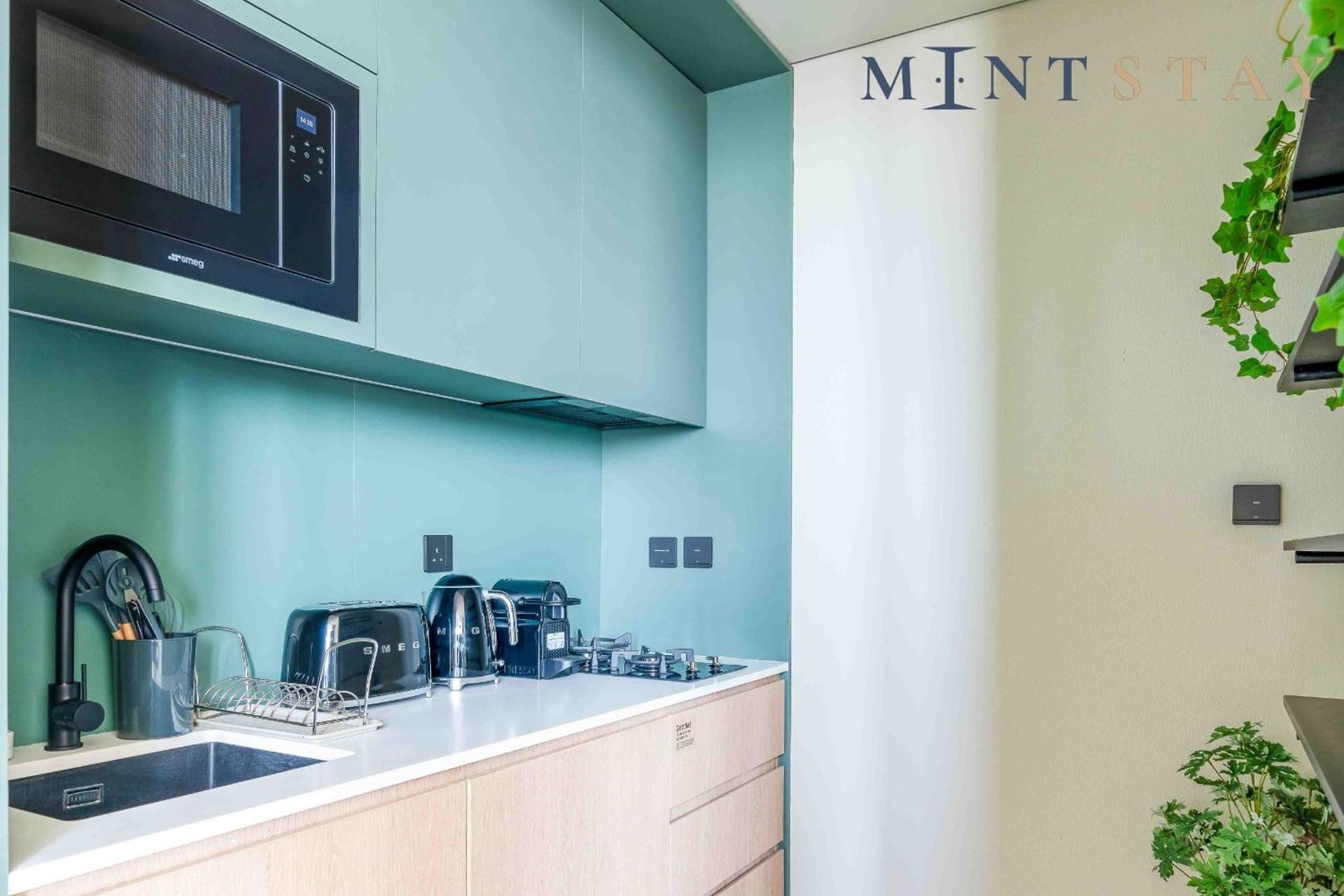 Upside Living, Burj Khalifa View, Business Bay - Mint Stay