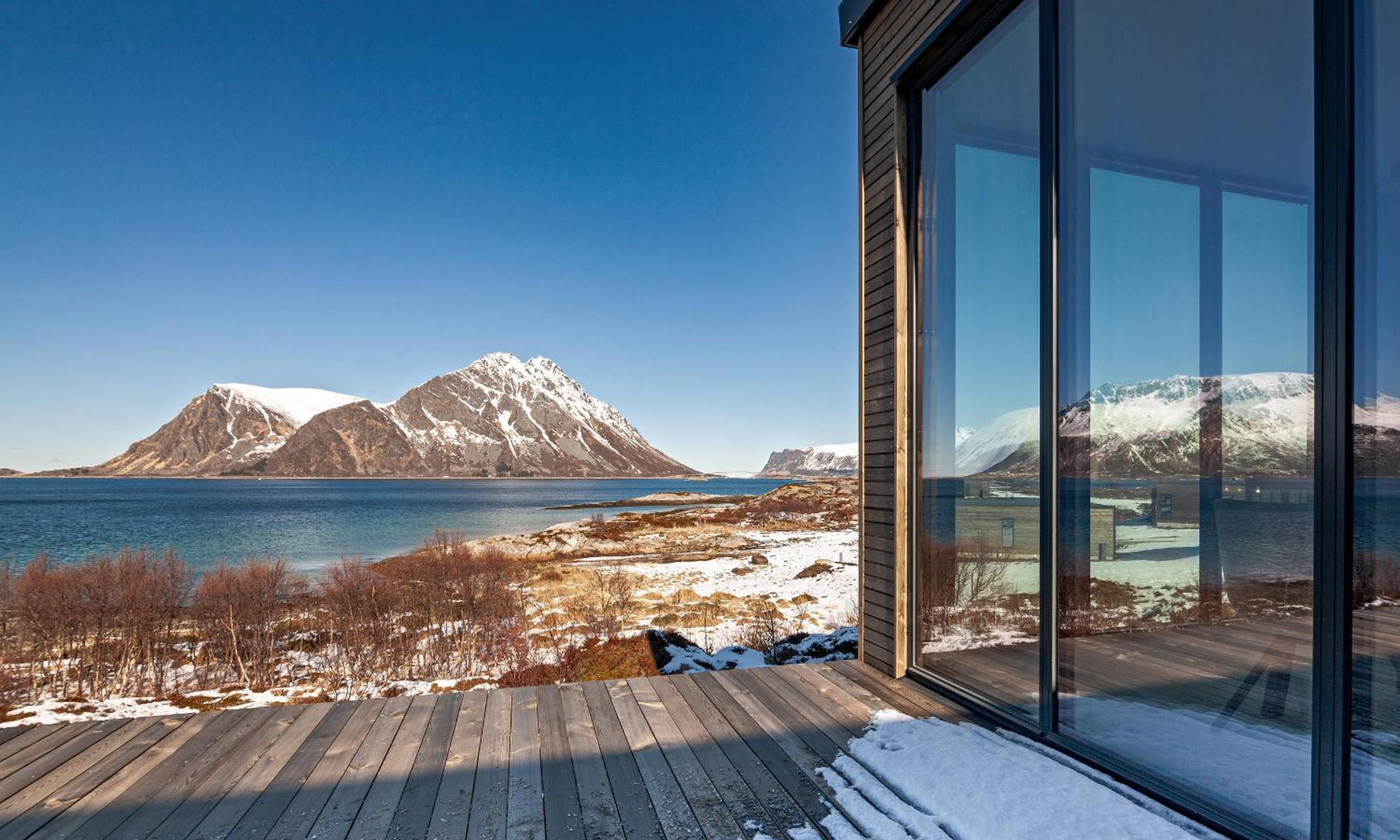 Lyngvær Arctic Pearl Lodge - Jacuzzi & Sauna - No 17