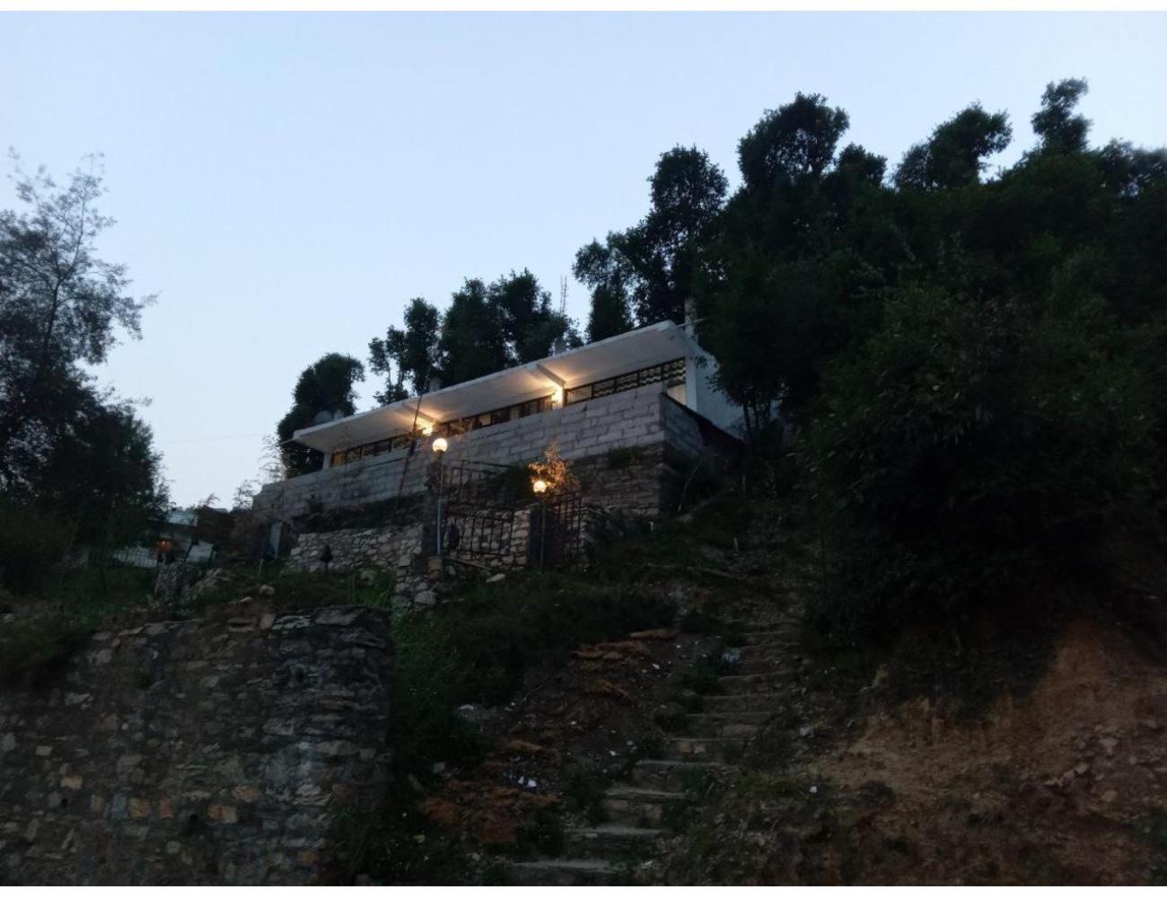Jyotirlinga Resort, Guptkashi