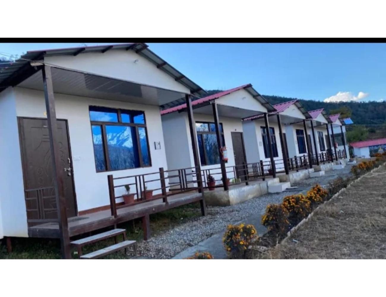 Jyotirlinga Resort, Guptkashi