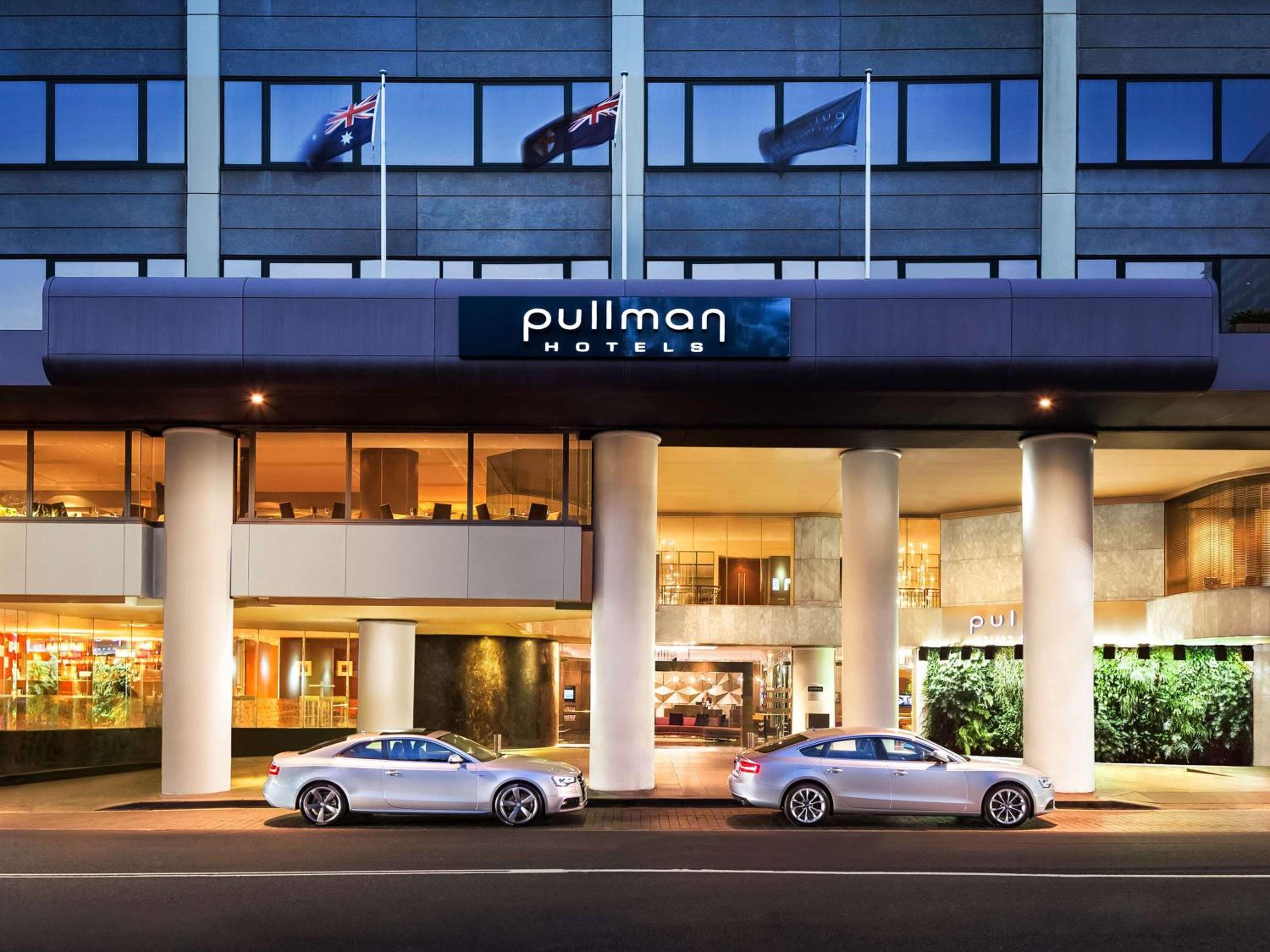 Hotel Pullman Sydney Hyde Park - Image 1