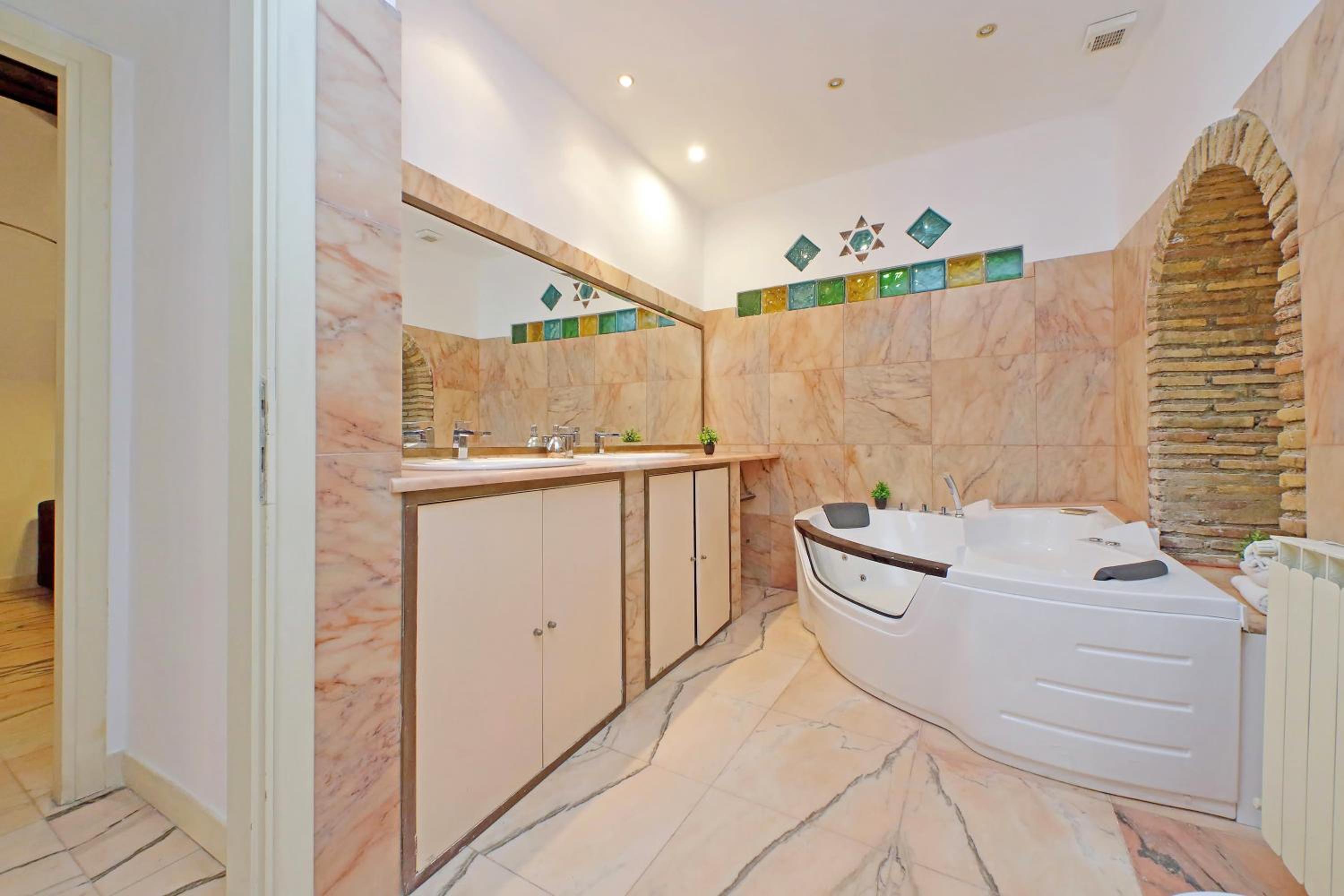 4BNB - Lungaretta Jacuzzi Apartment
