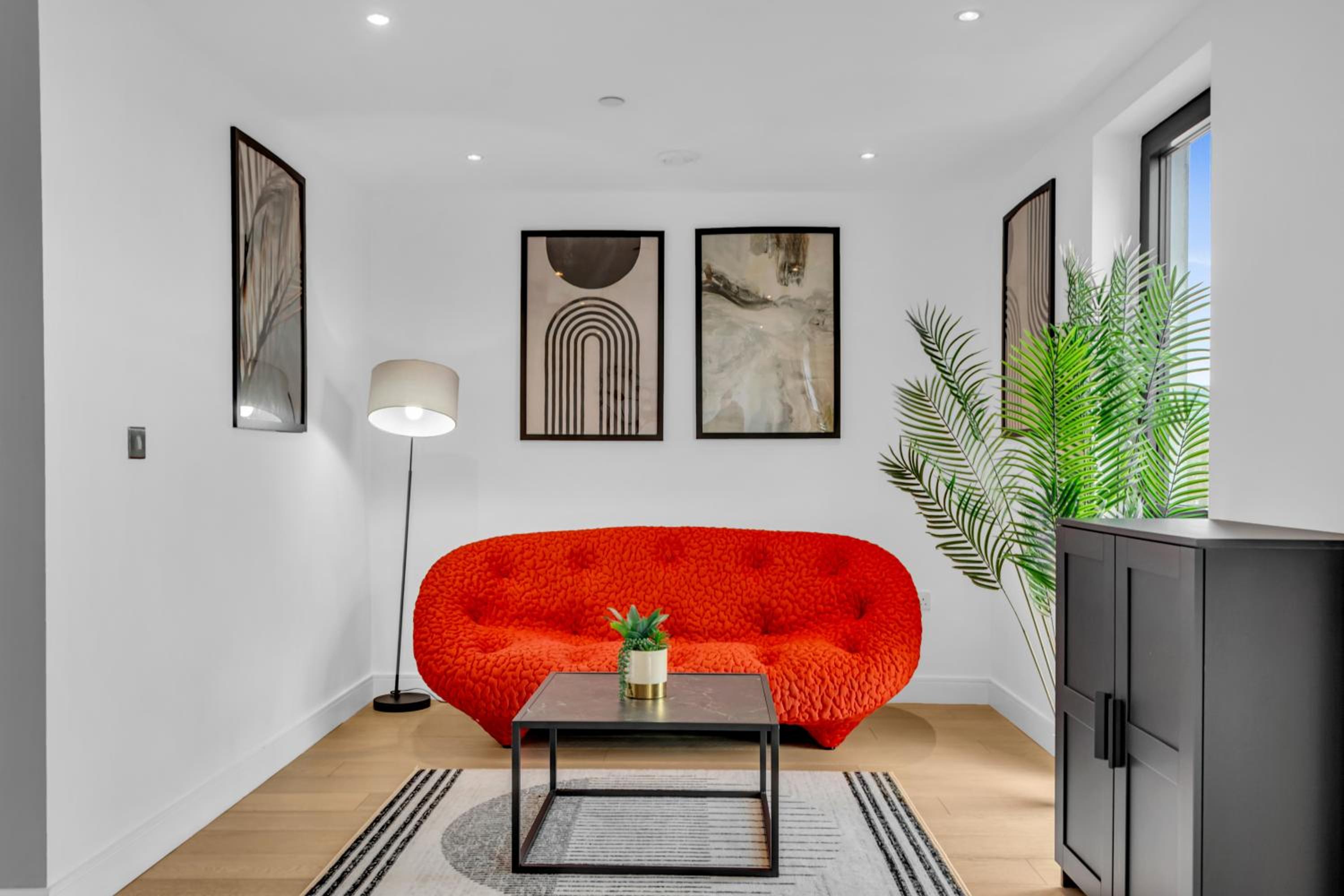 Commercial Street Apartment by MySquare