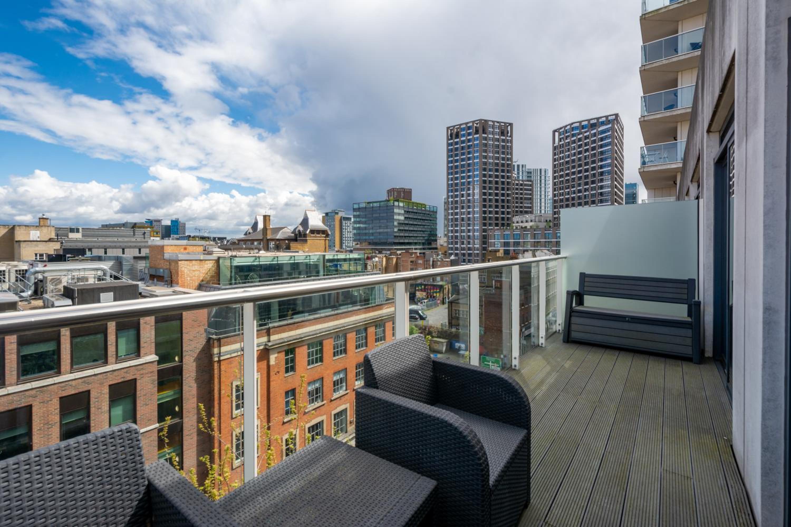 Commercial Street Apartment by MySquare