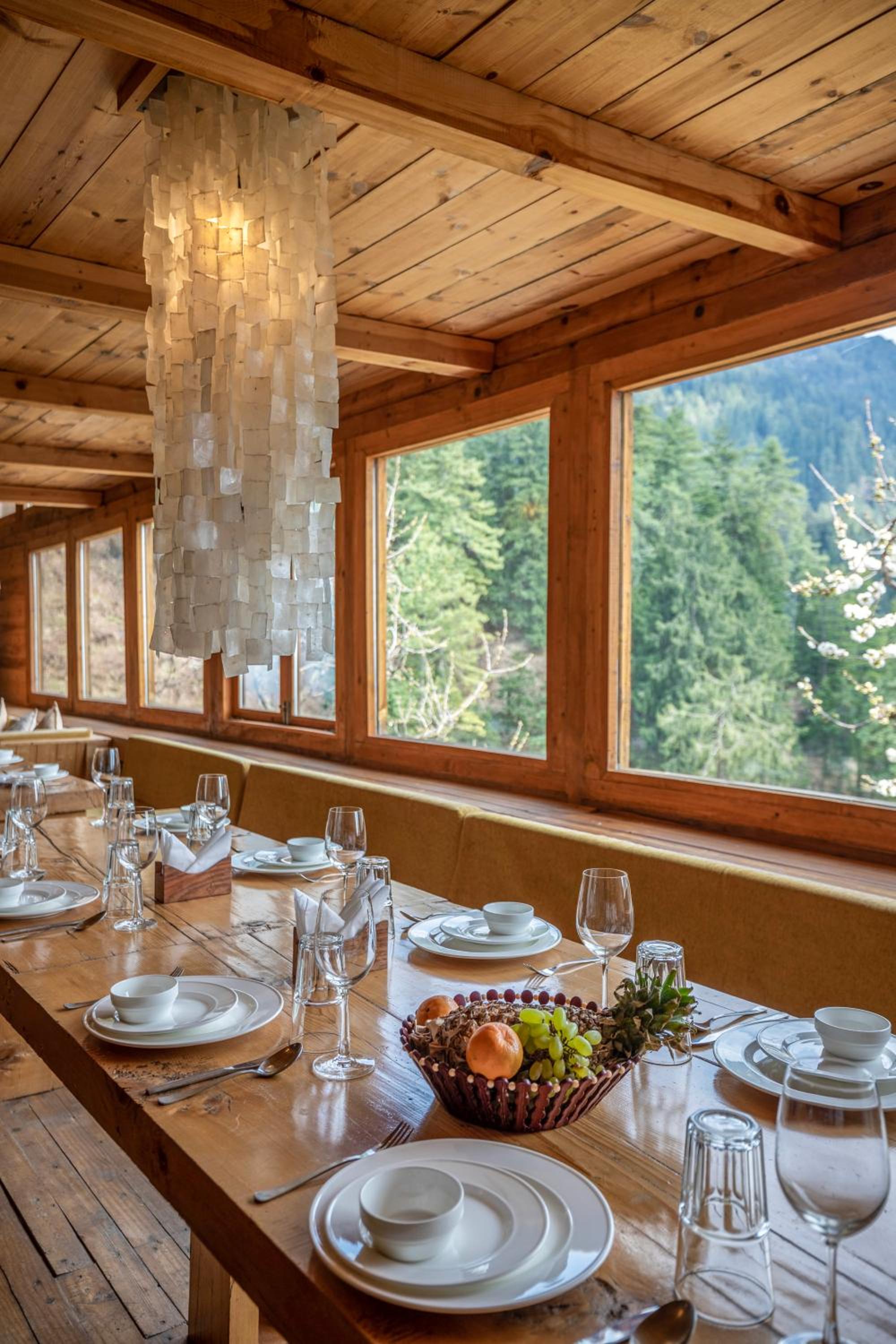 dining