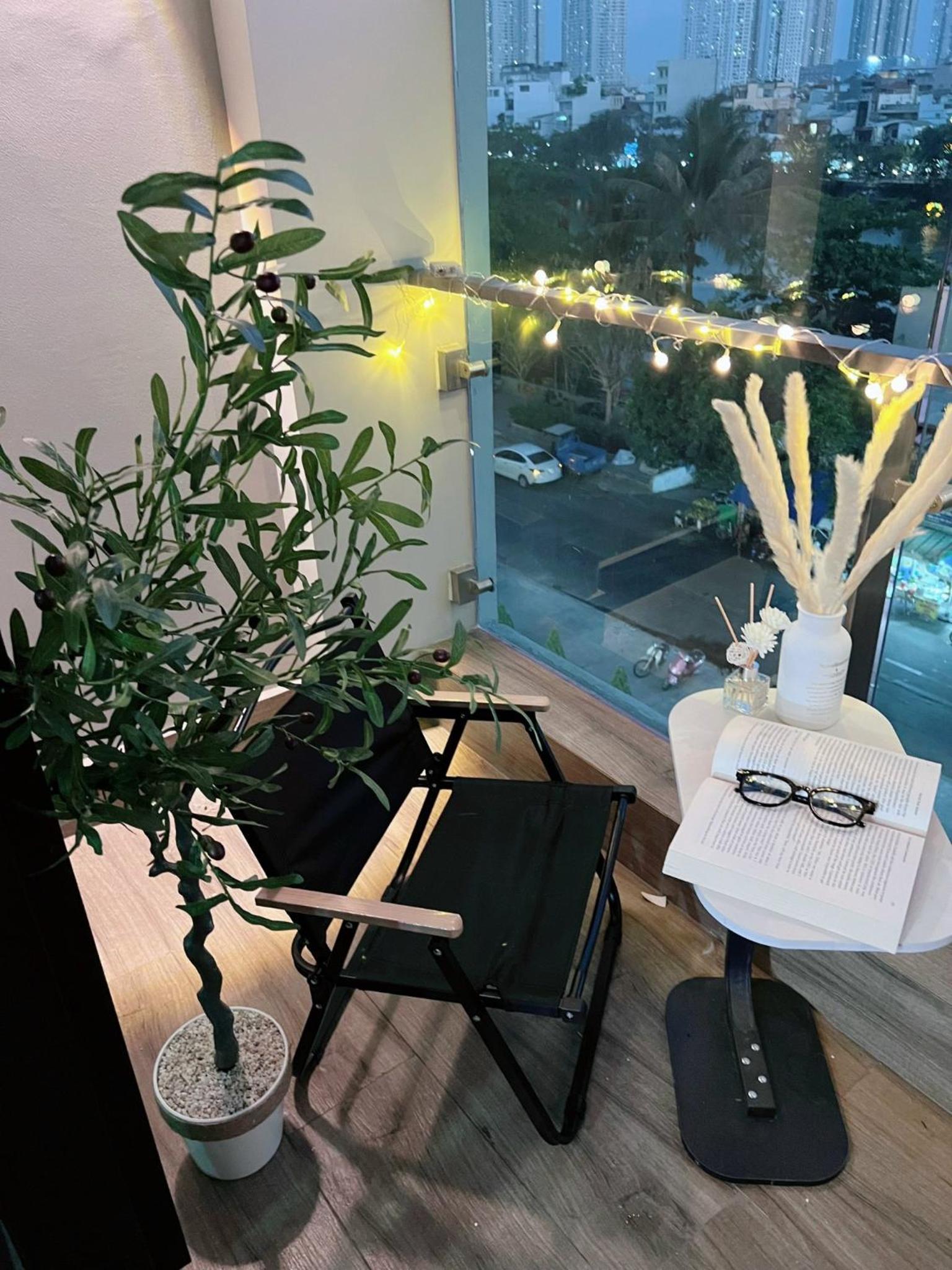 Luxury Delasol Studio- Free Infinity Pool- Near District 1- T-HOUSING