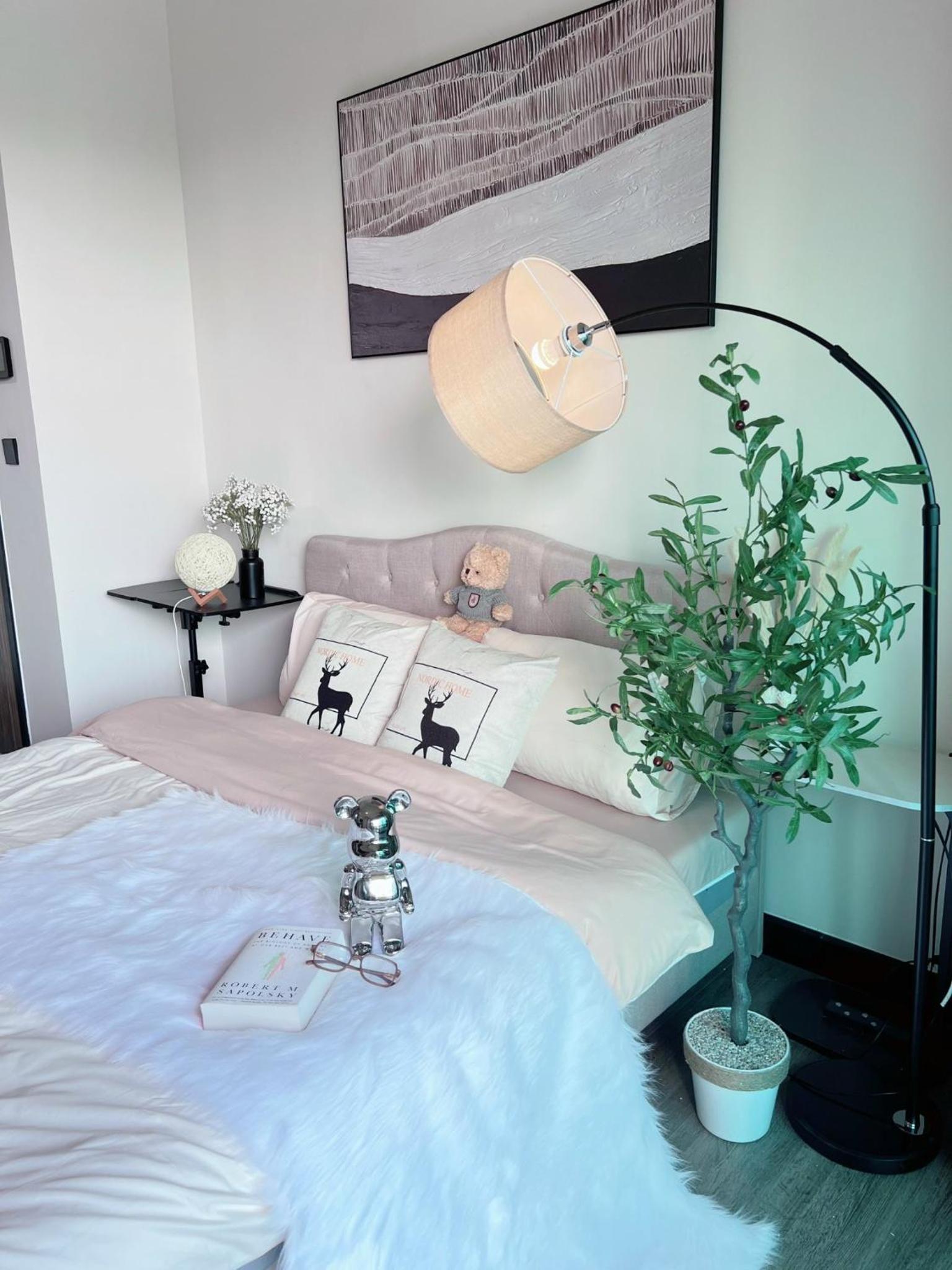 Luxury Delasol Studio- Free Infinity Pool- Near District 1- T-HOUSING