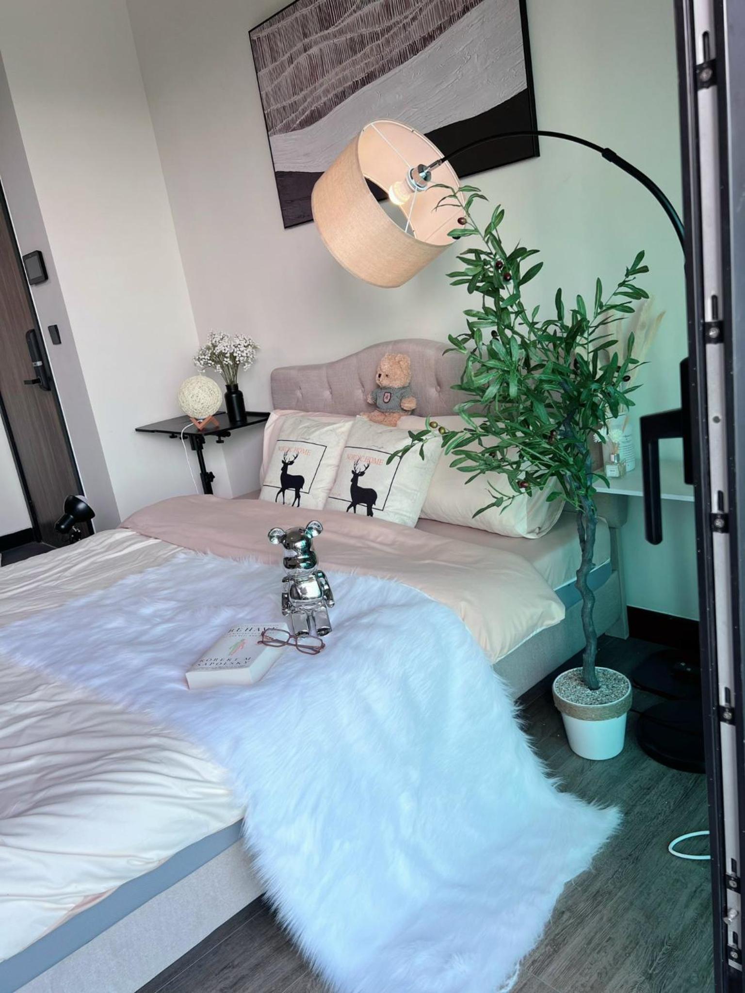 Luxury Delasol Studio- Free Infinity Pool- Near District 1- T-HOUSING