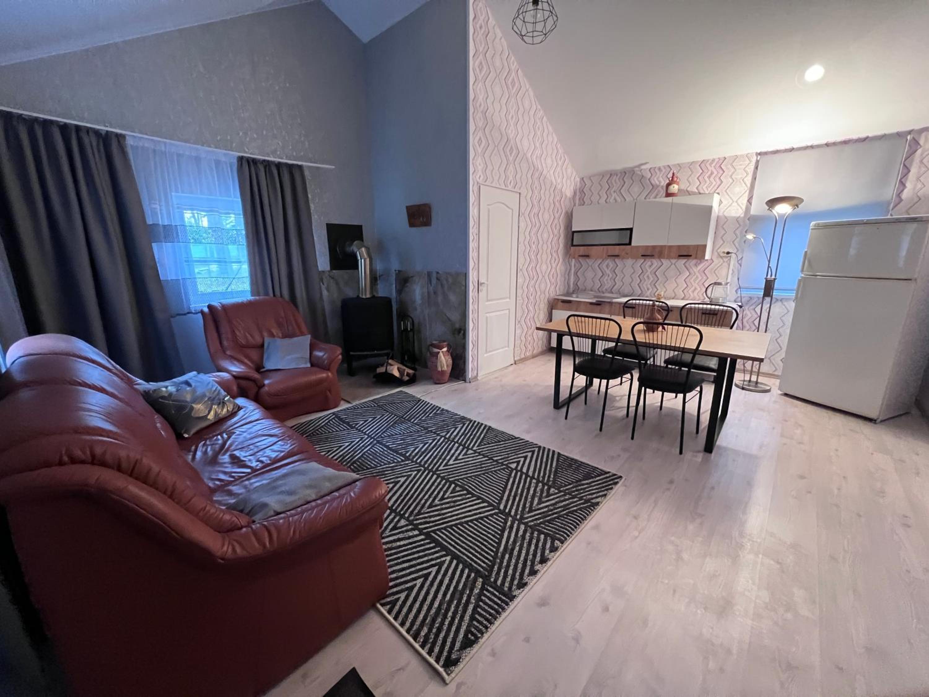 Sunny house near the beach by the bay! view 5